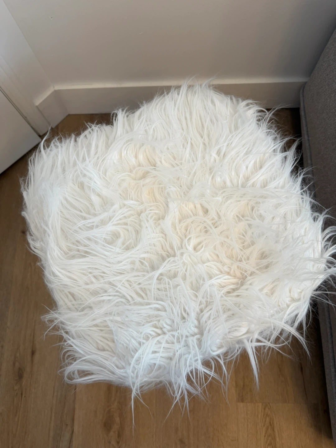 White Faux Fur Stool with Gold Legs - photo 3