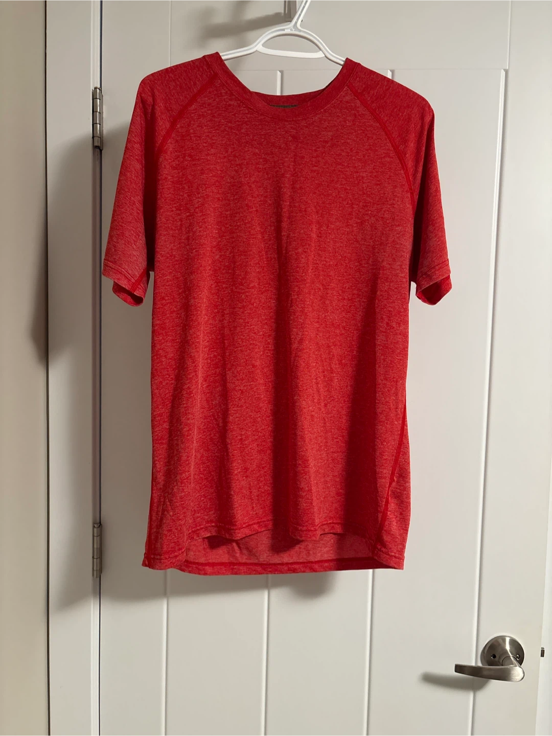 Men’s Large Reebok Red T-Shirt