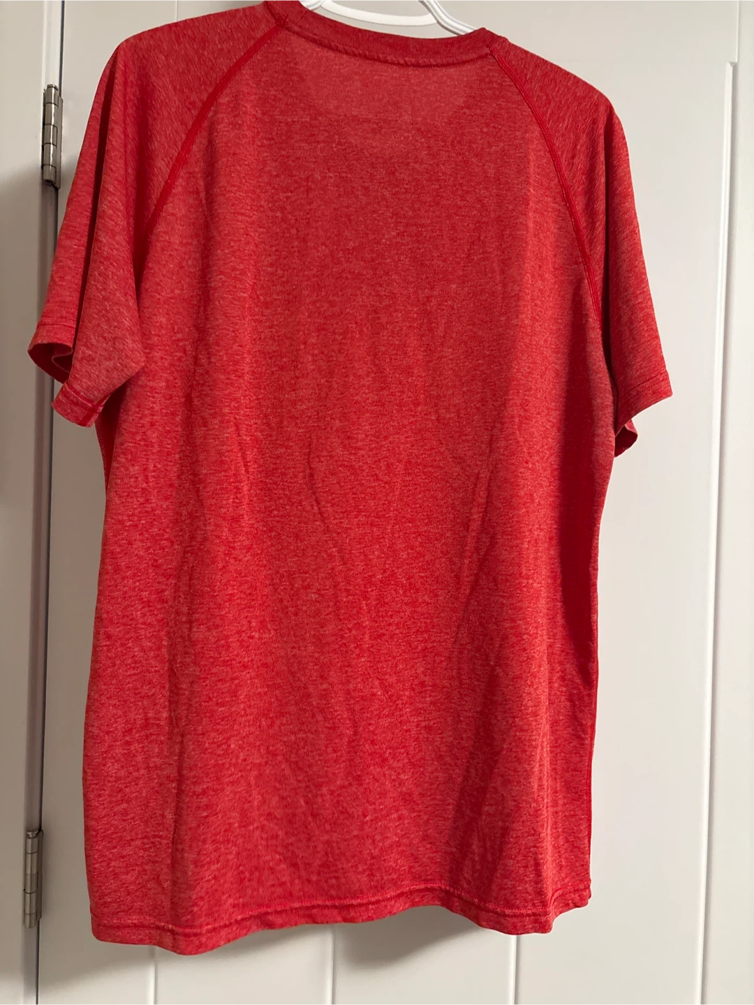 Men’s Large Reebok Red T-Shirt - photo 2