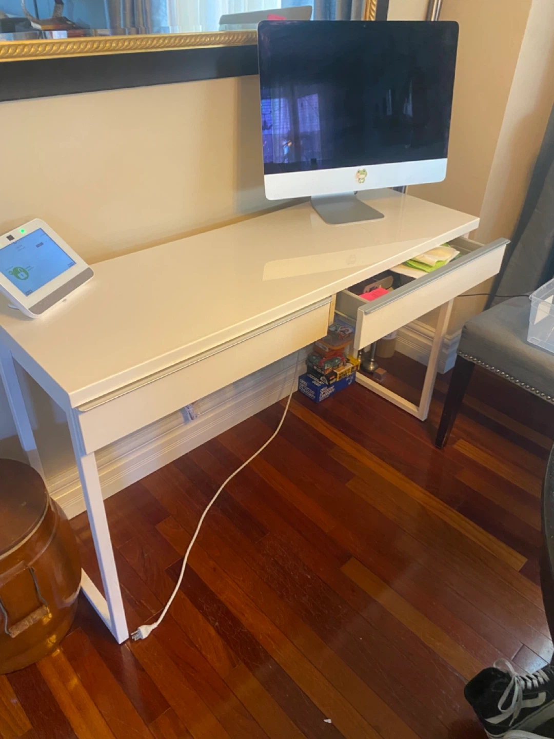 White Modern Desk with Two Drawers - photo 3