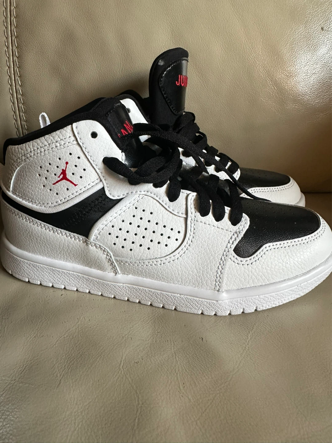 Jordan Jumpman Air 1 Mid Shoes - photo 2