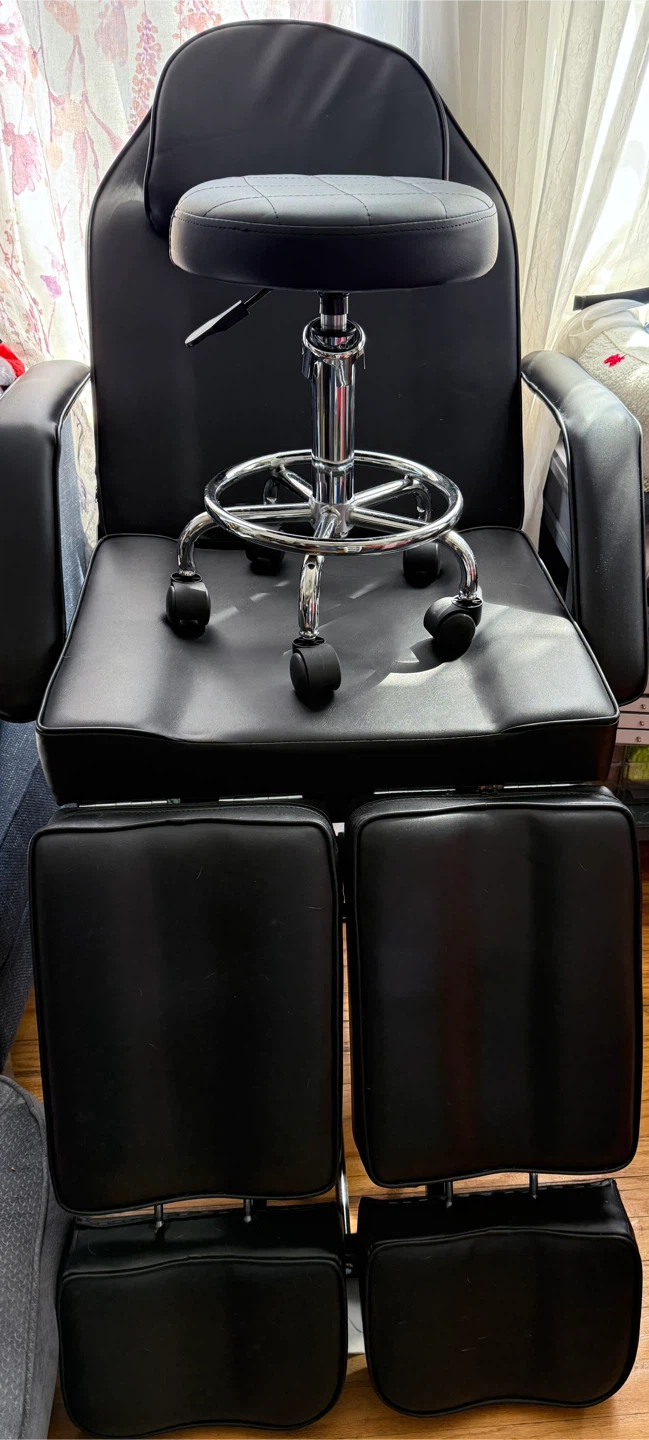 Black Leather Tattoo Chair with Rolling Stool