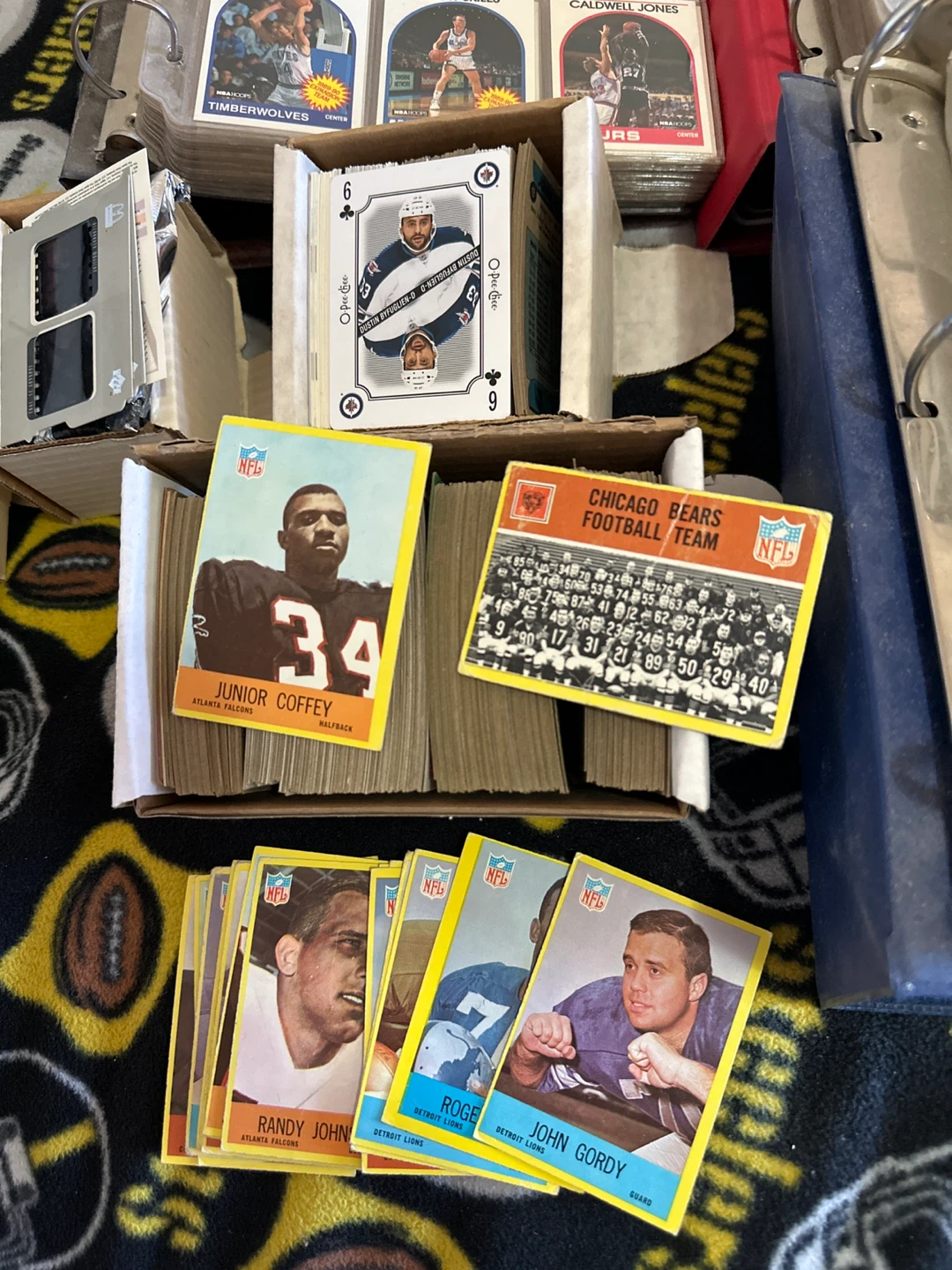 Mixed Lot of NBA, NFL, NHL and Baseball Trading Cards - photo 3