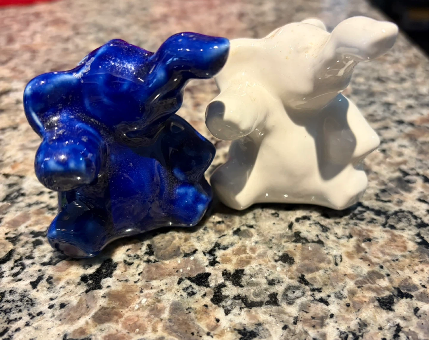 Ceramic Elephant Salt and Pepper Shakers - photo 2
