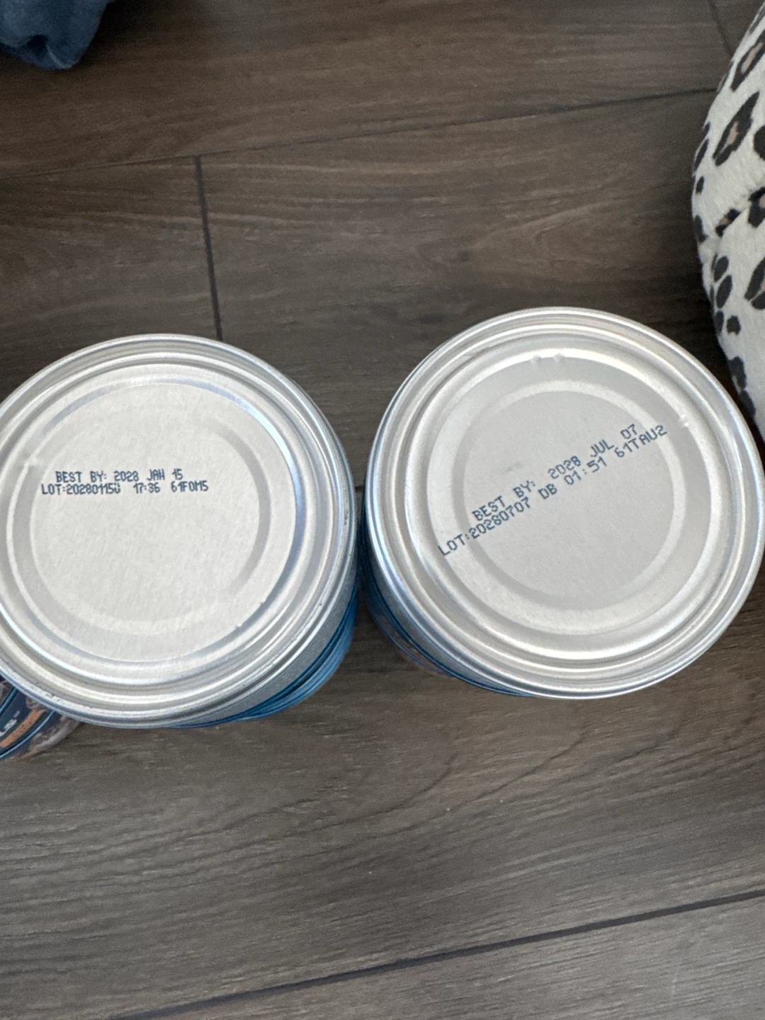 Wellness & Tastefuls Cat Food Cans - photo 3