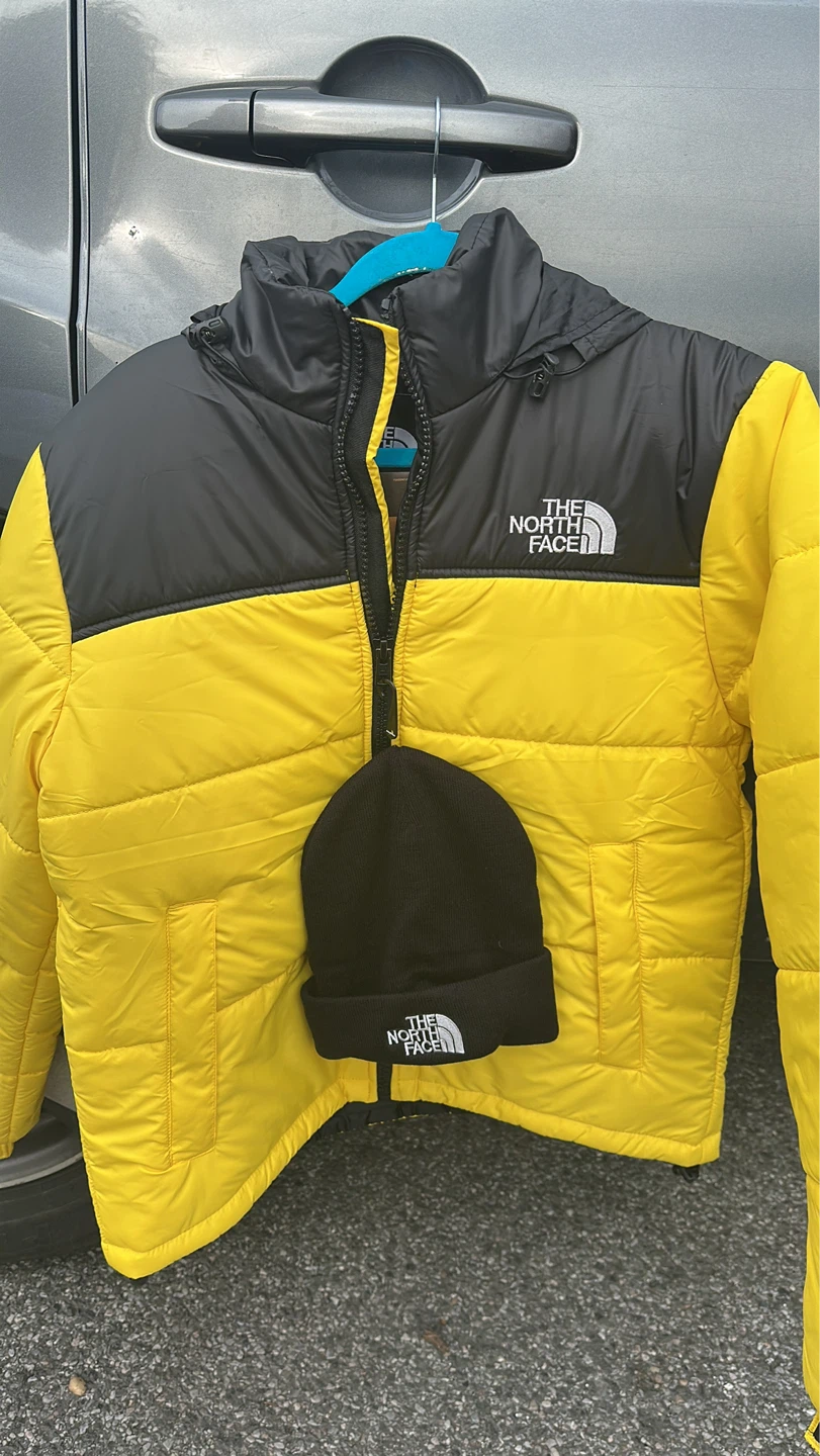 The North Face Puffer Jacket with Beanie - photo 3