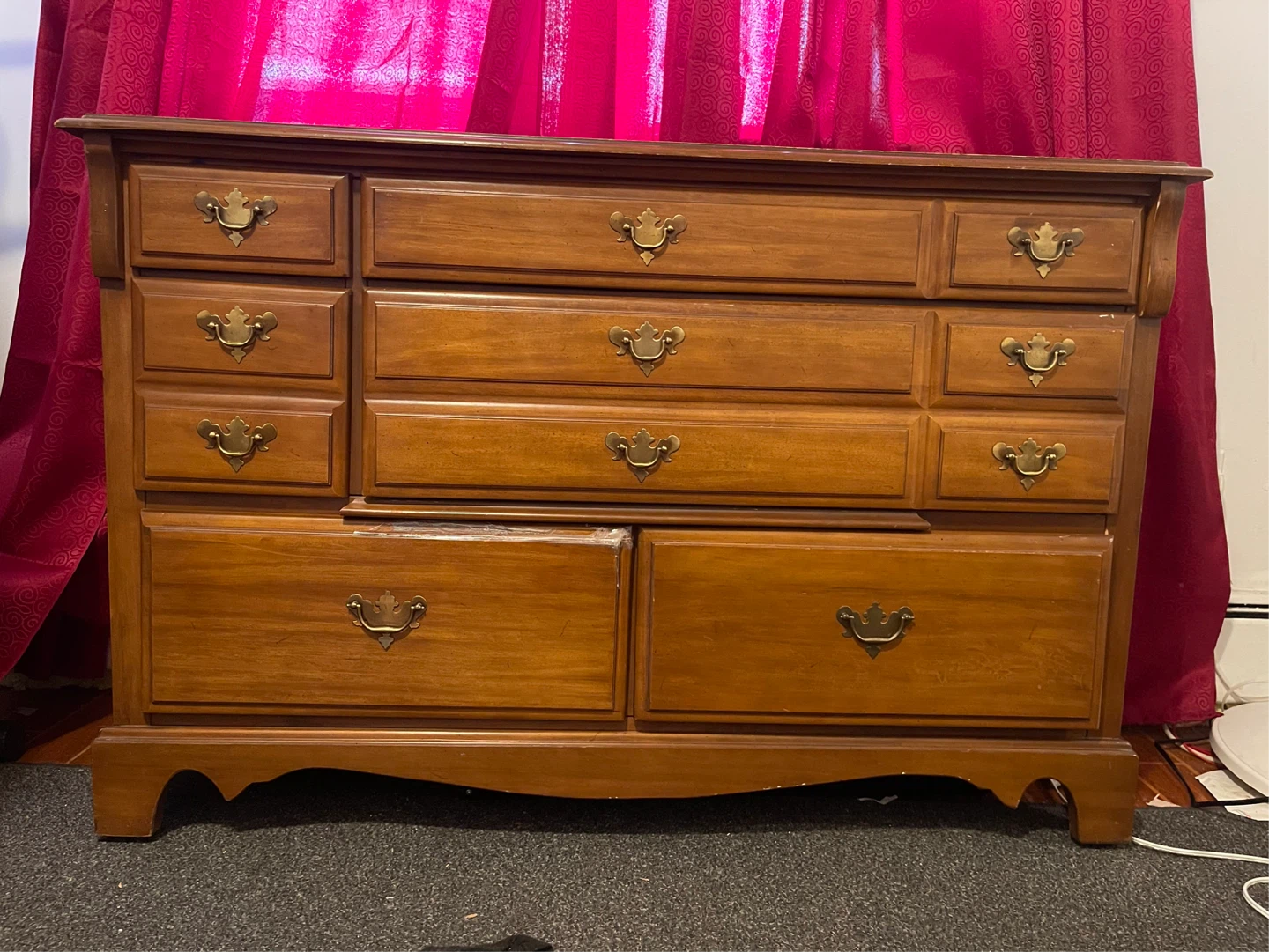 Wooden Dresser with 10 Drawers