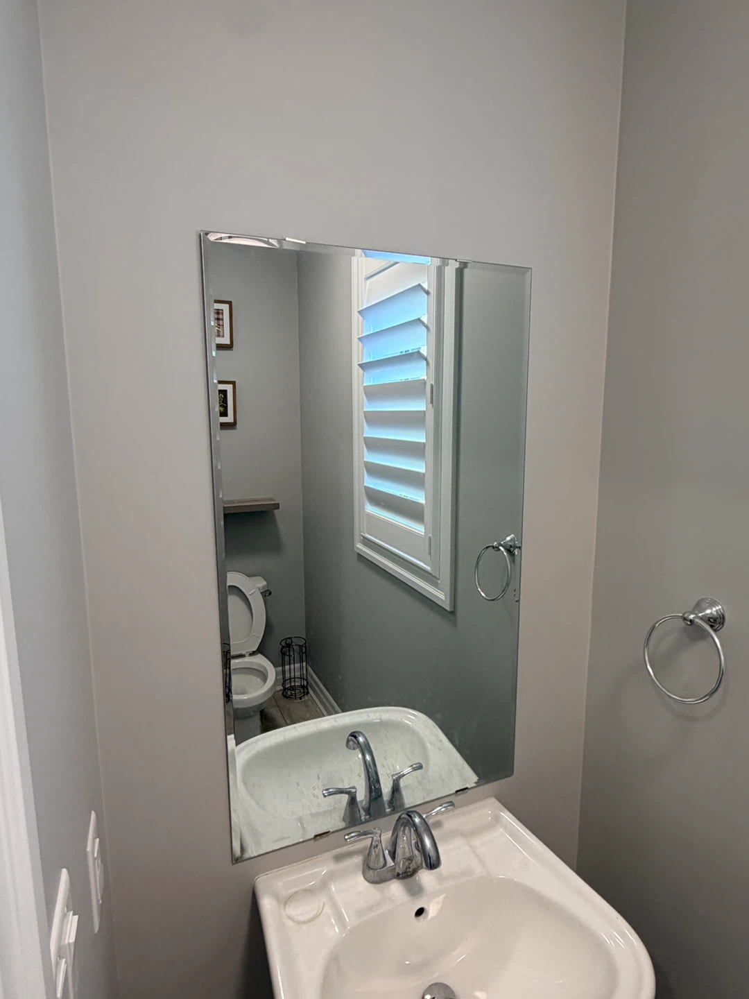 White Pedestal Sink + Vanity Mirror - photo 3