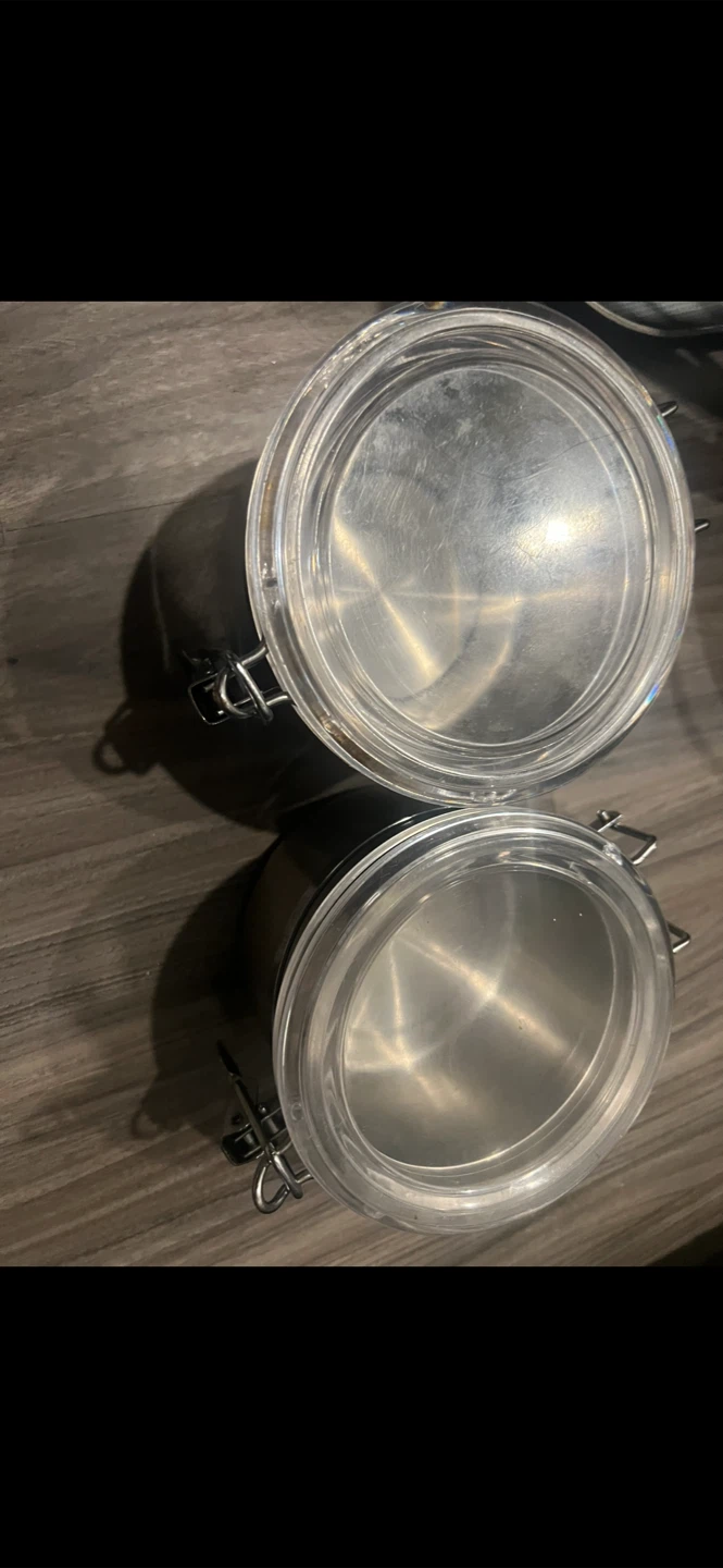 Set of 2 Canisters with Clip Lids - photo 2