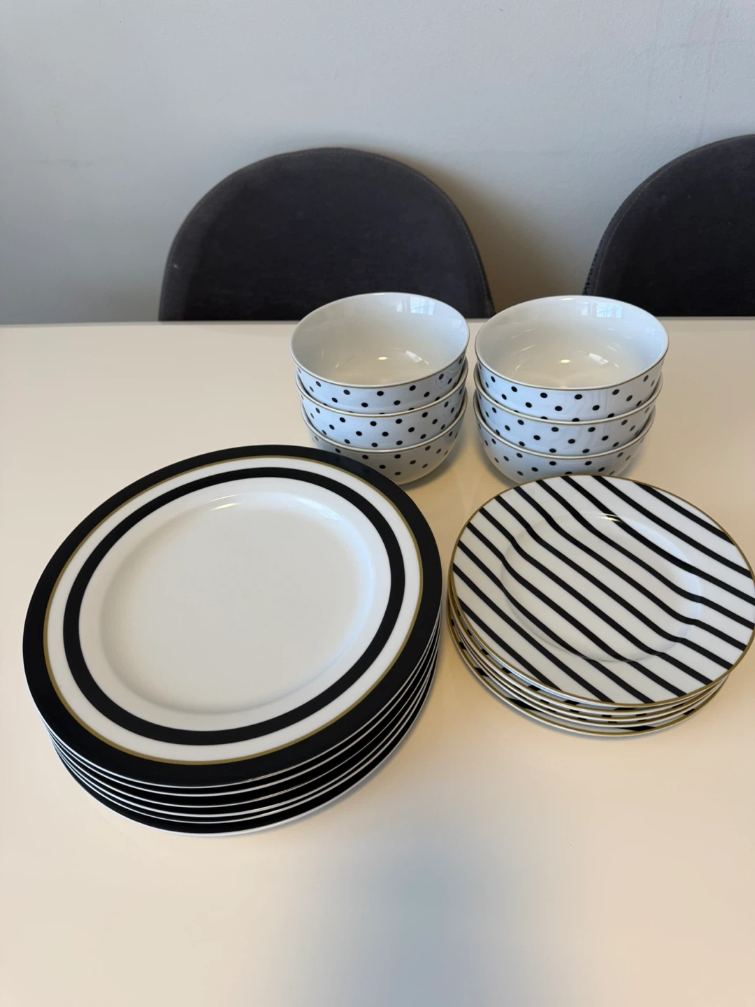 Black and White Dinnerware Set - Plates and Bowls - photo 2
