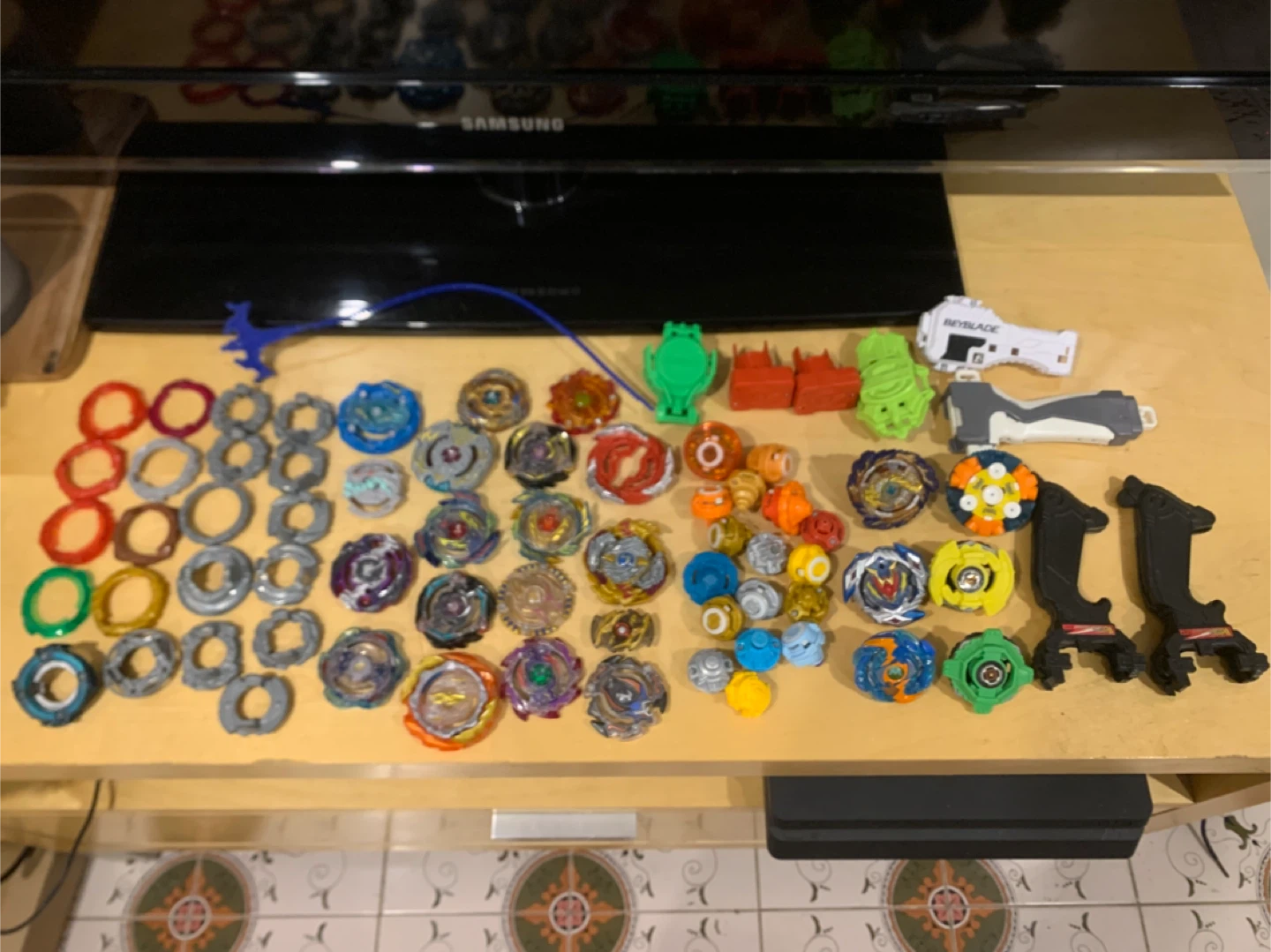 Beyblade lot bundle