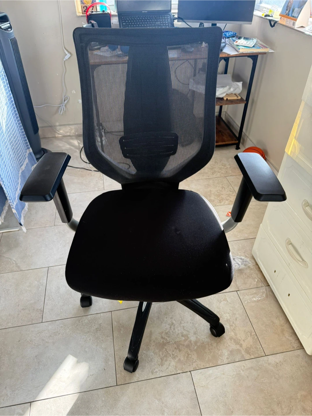 Black Mesh Office Chair - photo 3