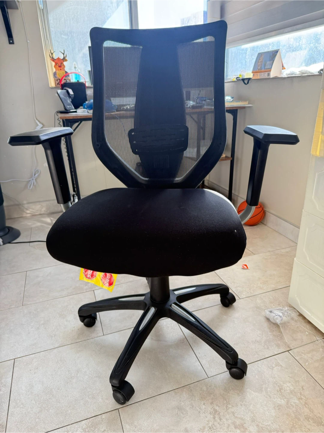 Black Mesh Office Chair - photo 2