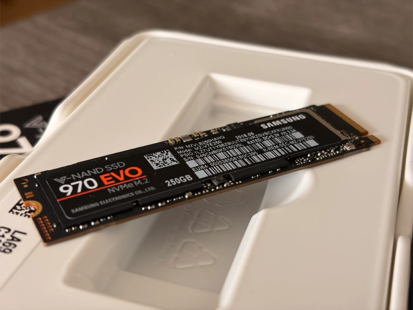 Samsung 970 EVO NVMe M.2 250GB SSD - photo 4