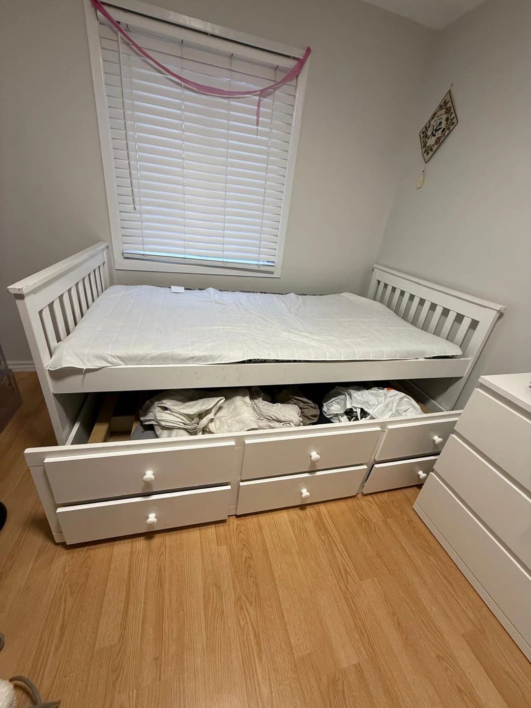 White Twin Bed Frame with Drawers🥕 - photo 2