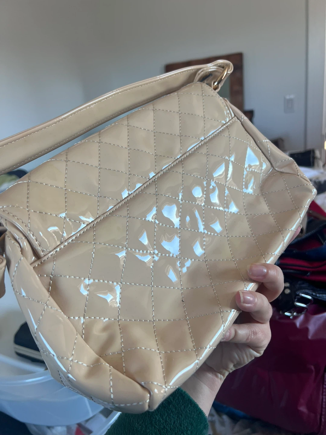 Harry Karen Quilted Patent Beige Shoulder Bag - photo 2