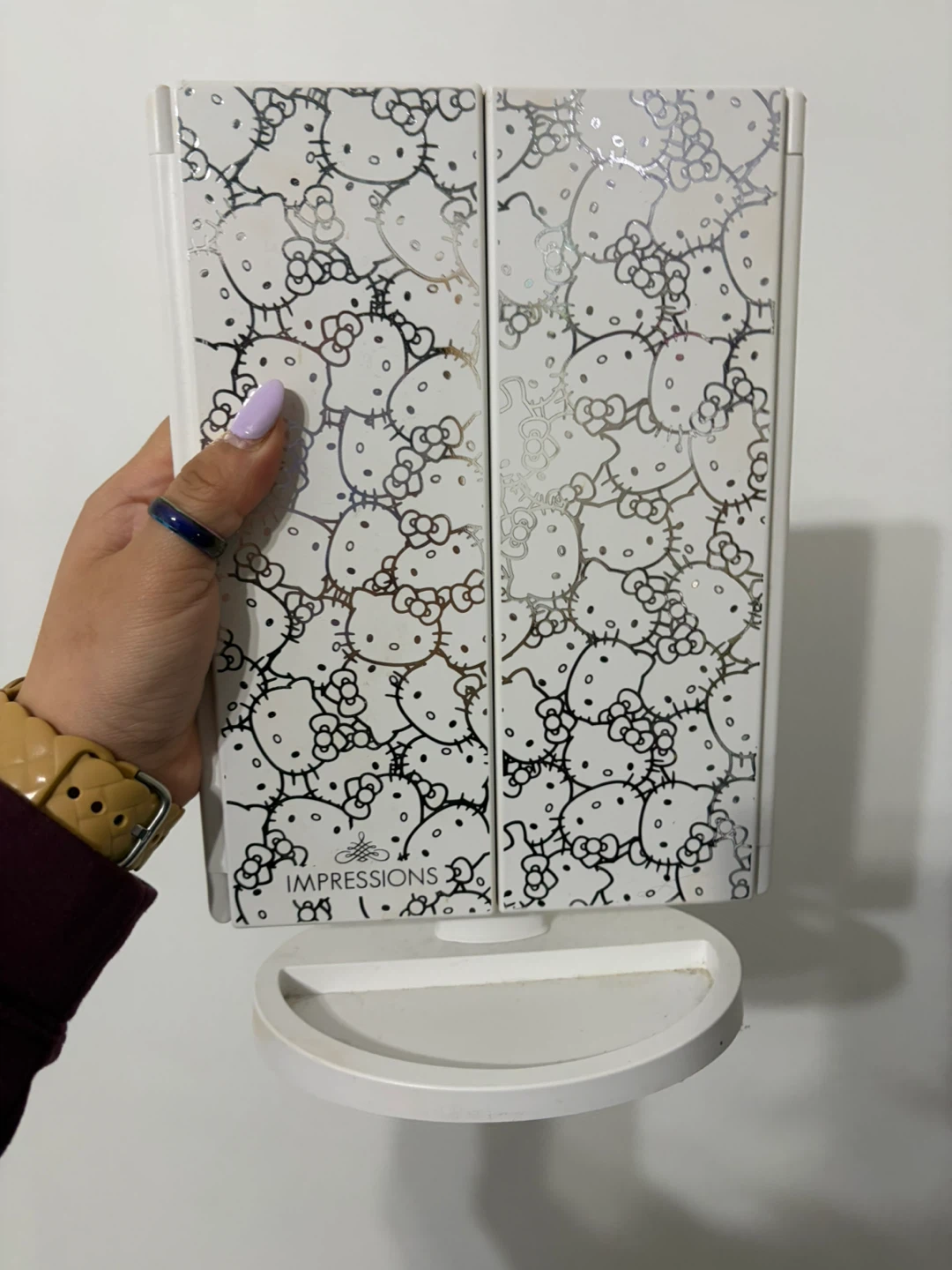 Impressions Hello Kitty Lighted Makeup Mirror