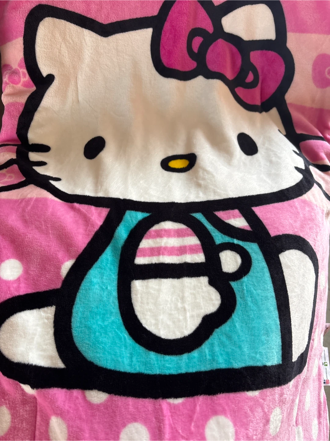 NWOT Hello Kitty Plush sleeping bag - photo 2