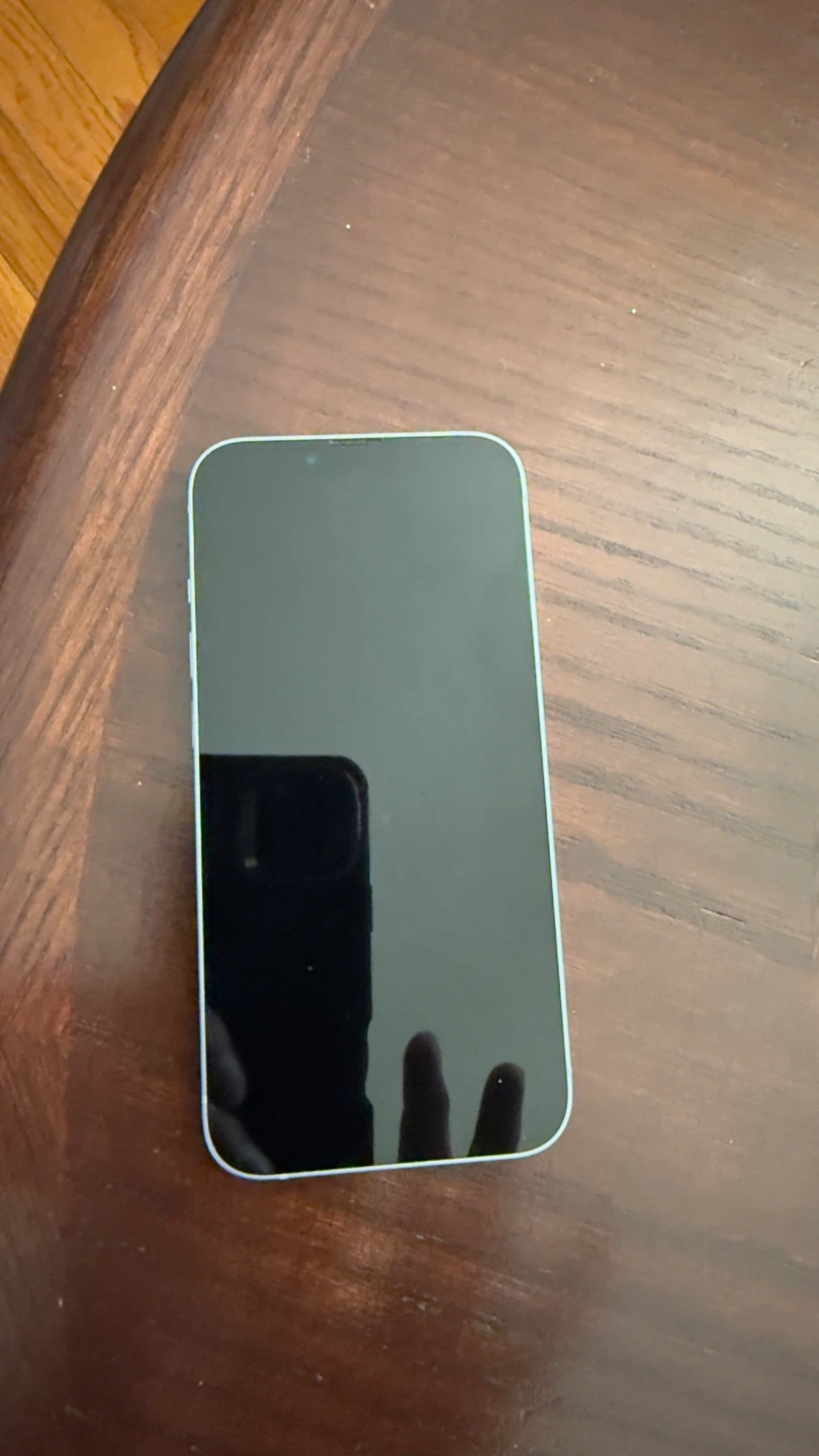 Apple iPhone 14 - Lilac