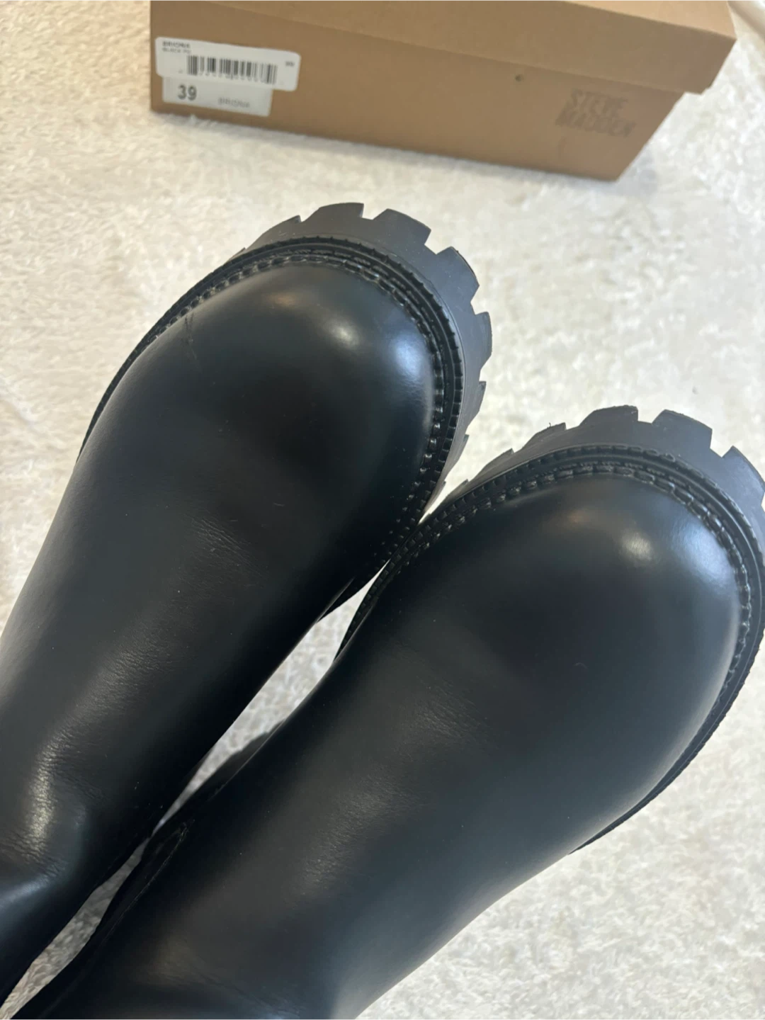 Steve Madden Black Chunky Platform Chelsea Boots Size 39 - photo 2