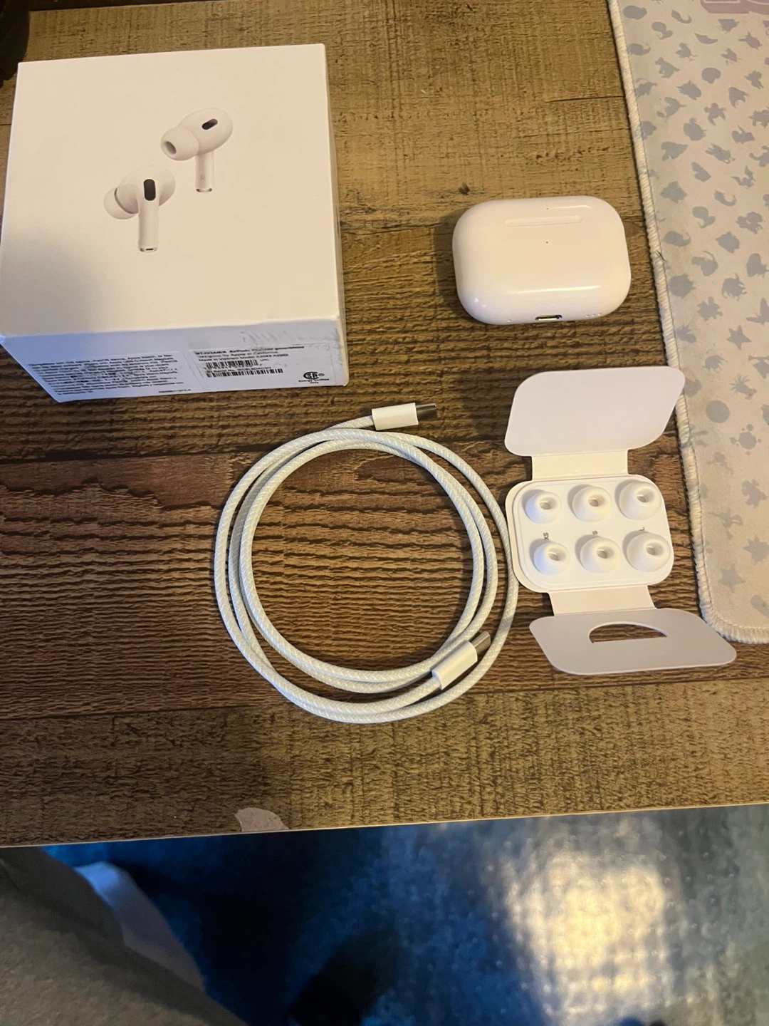 Apple AirPods Pro (2nd generation) 1of1 - photo 4