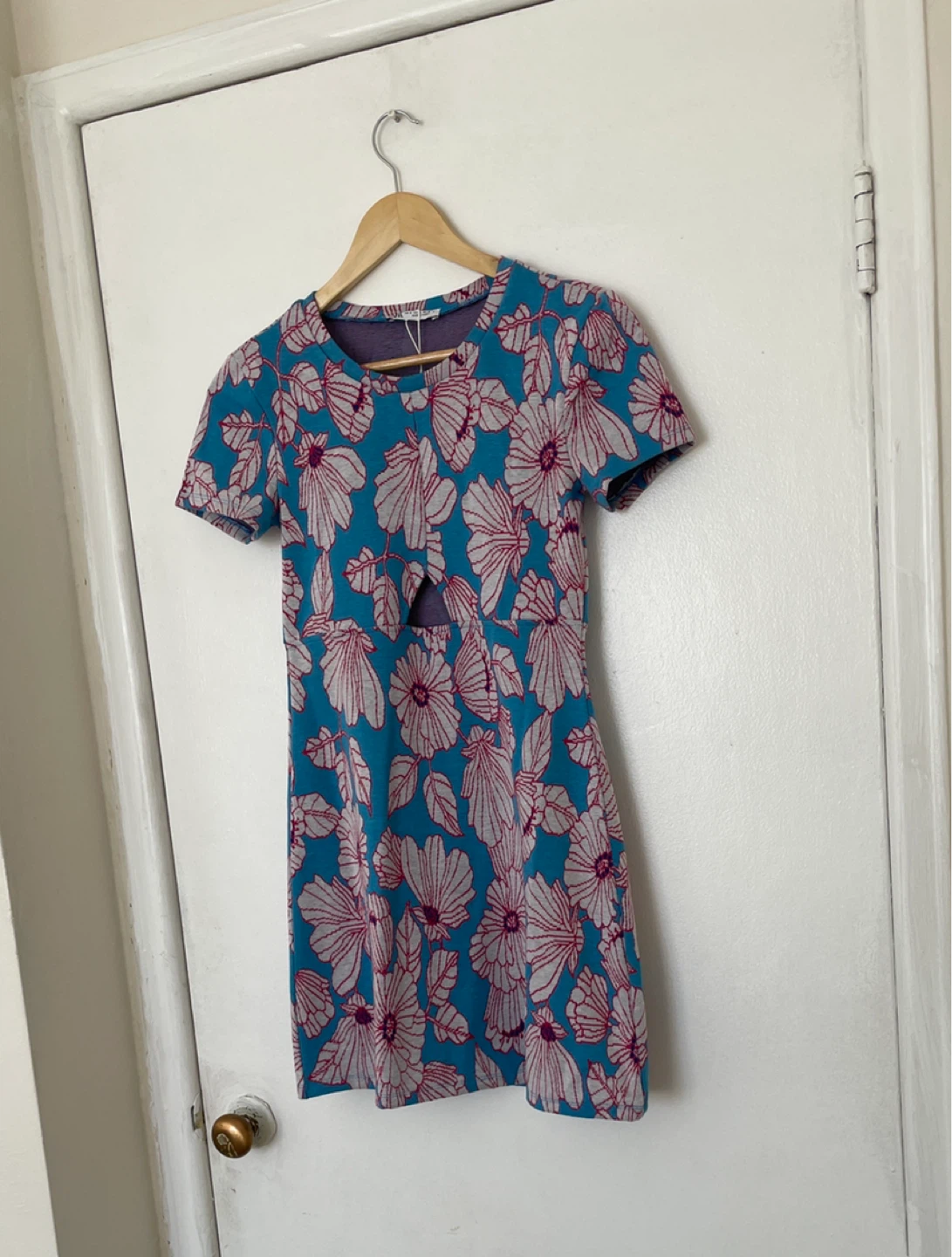 Zara NWT Blue floral mini dress with cutout - photo 2