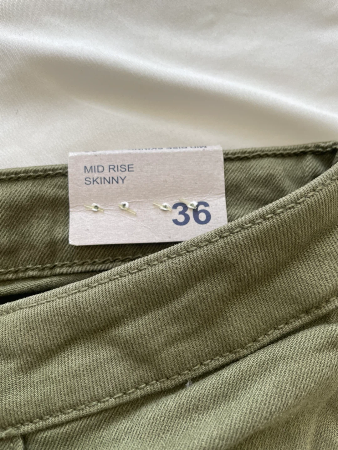 NWT Zara Basic Mid Rise Skinny Jeans Floral Embroidered Size 36 - photo 4