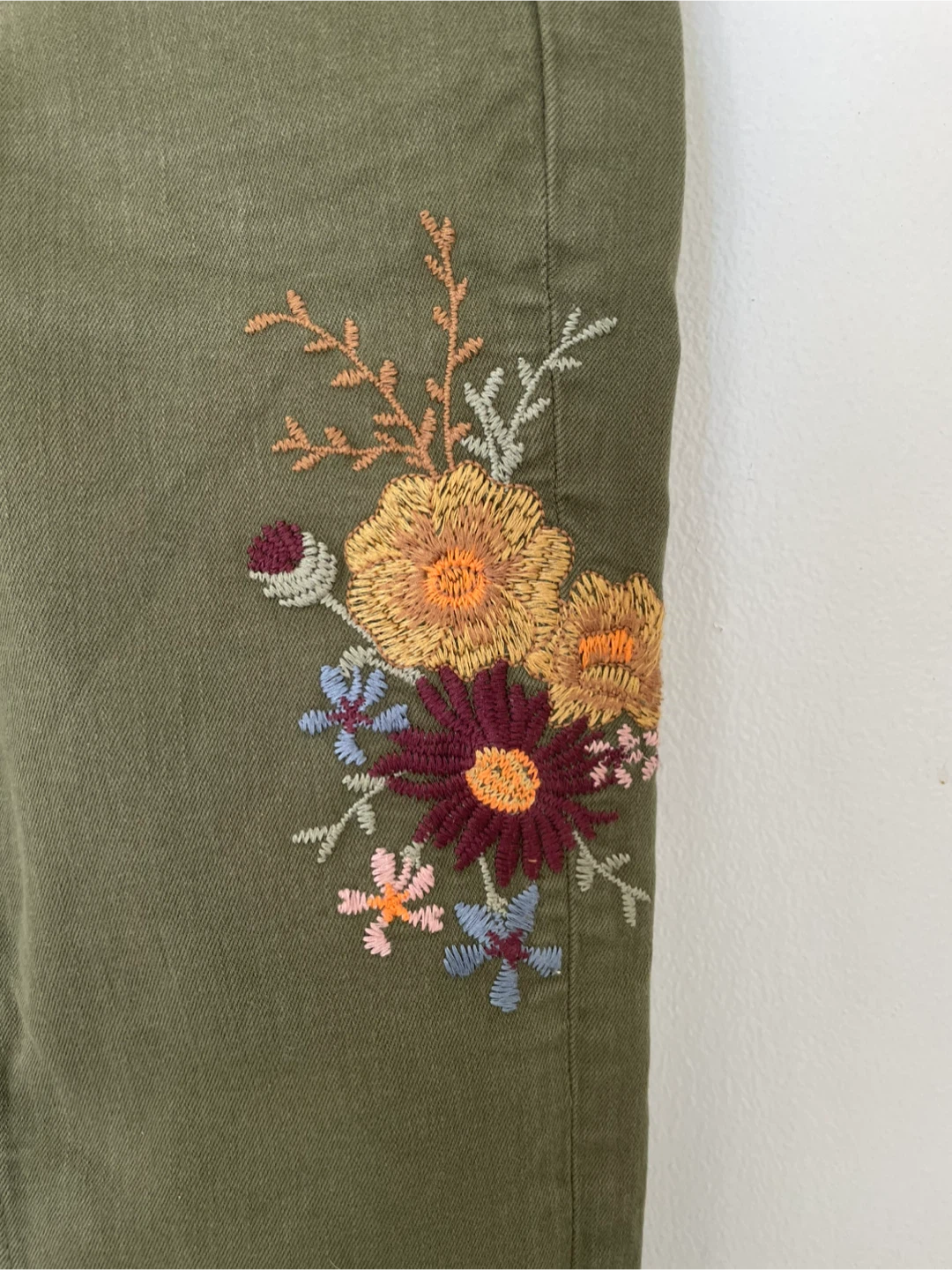 NWT Zara Basic Mid Rise Skinny Jeans Floral Embroidered Size 36 - photo 2