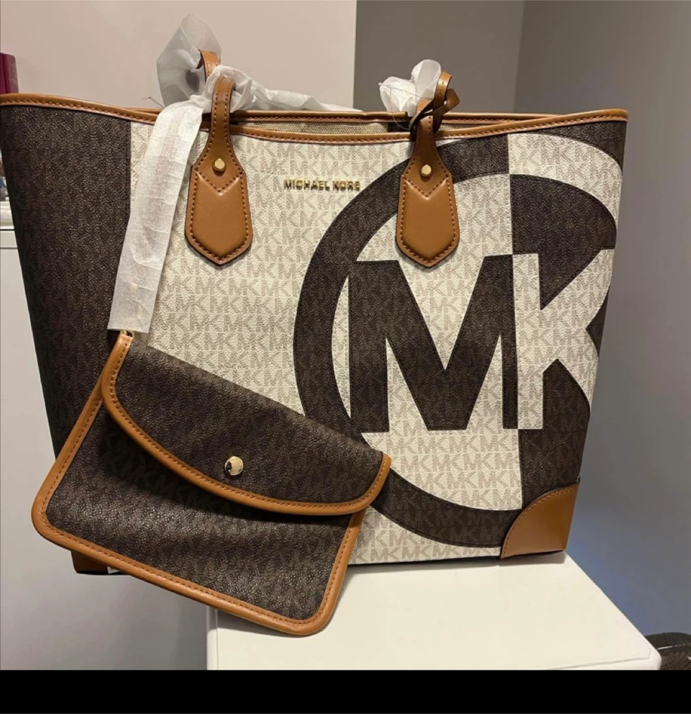 Michael Kors Tote Bag with Pouch