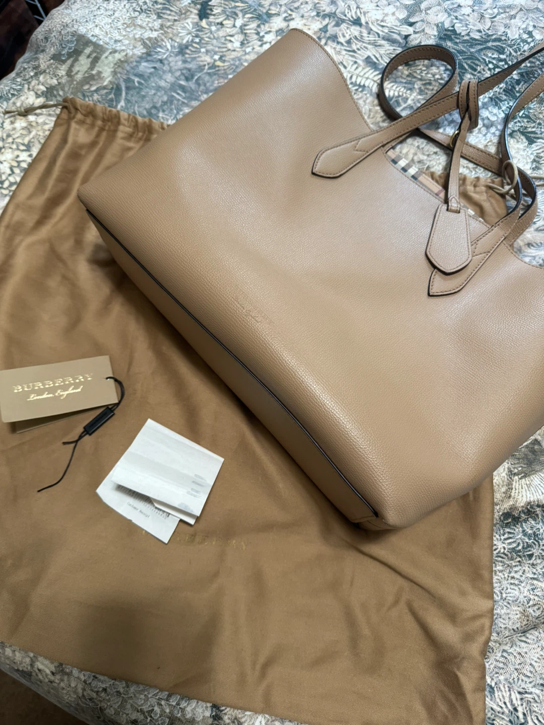 Burberry Tote Bag - photo 3