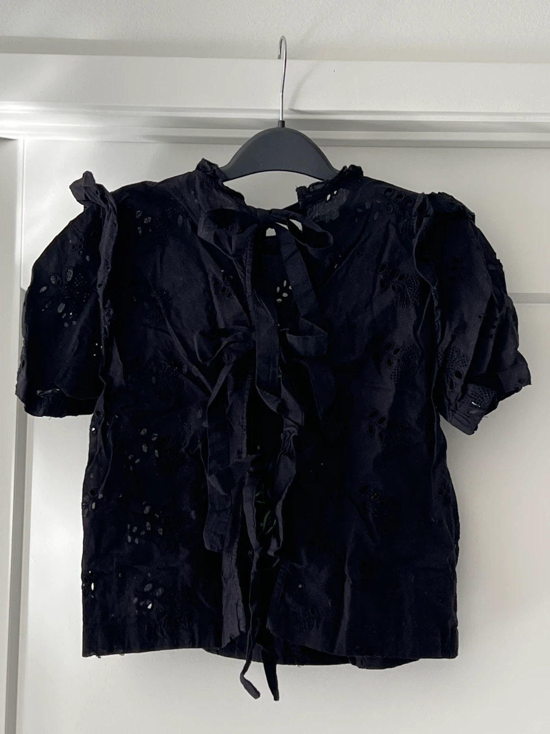 Zara Black Embroidered Flower Blouse - photo 3