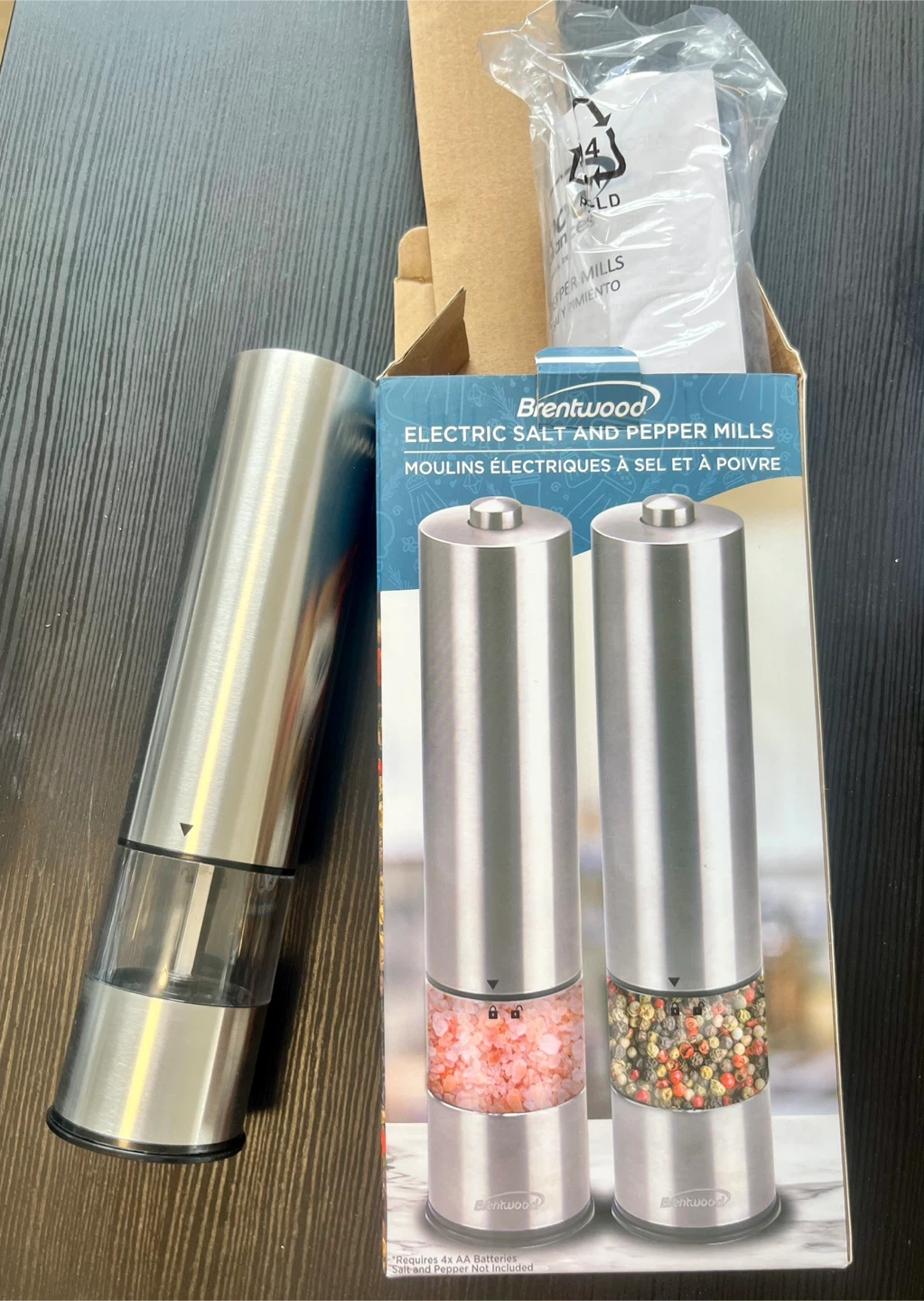 Brentwood Electric Salt and Pepper Mills - photo 3