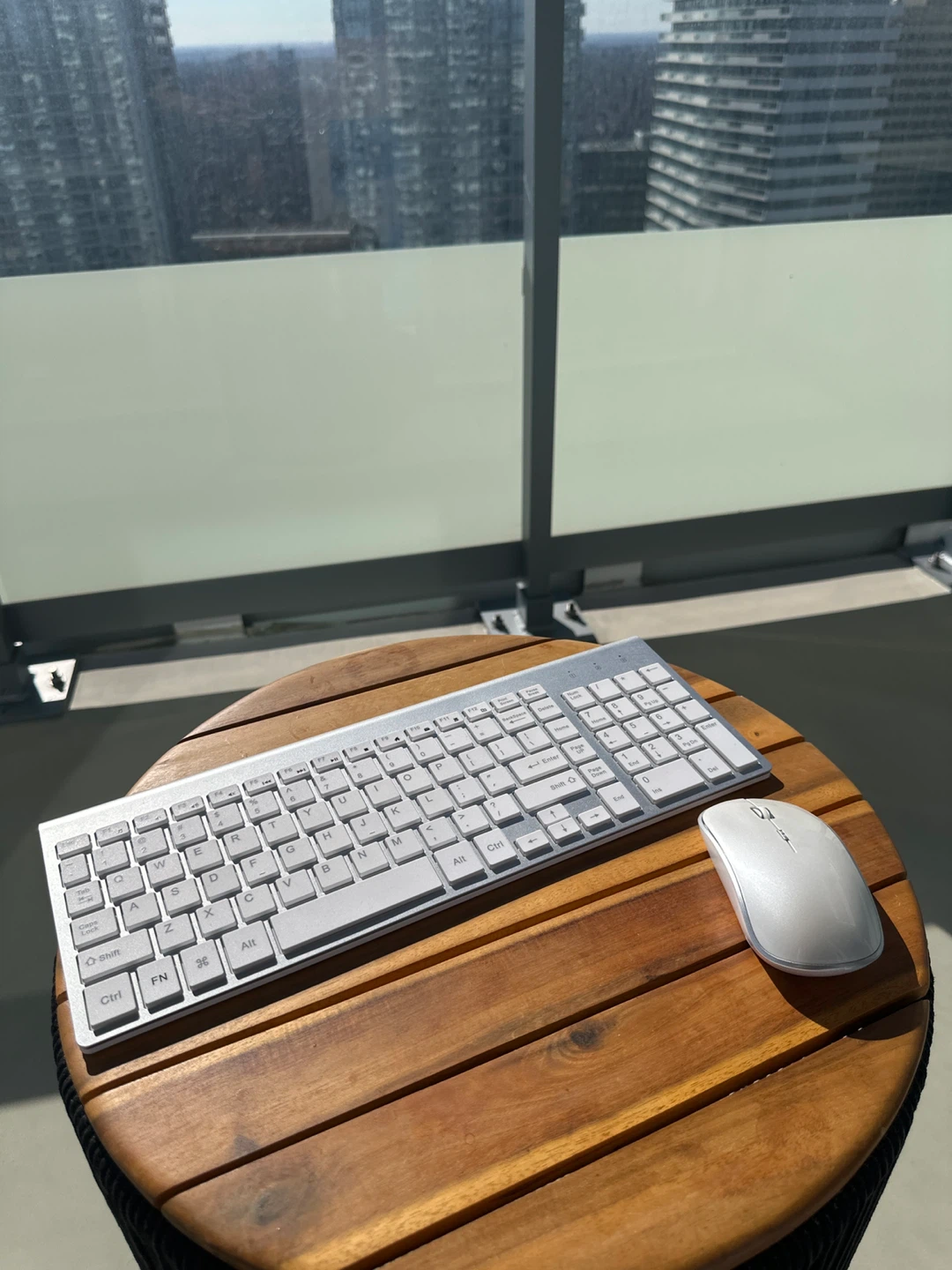 J JOYACCESS Wireless Keyboard and Mouse Combo, White+Silver
