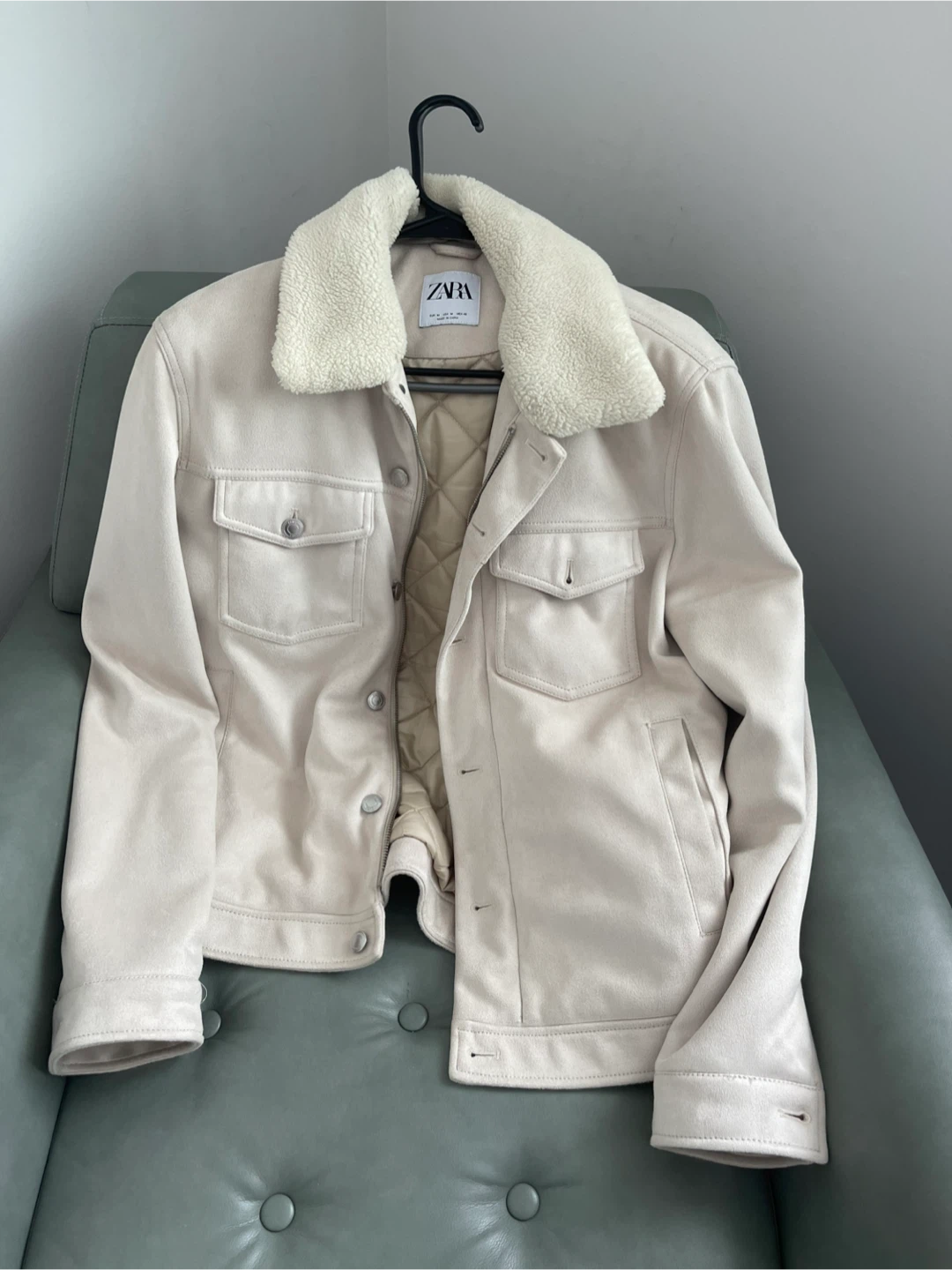 Zara Trucker jacket with faux suede in cream color