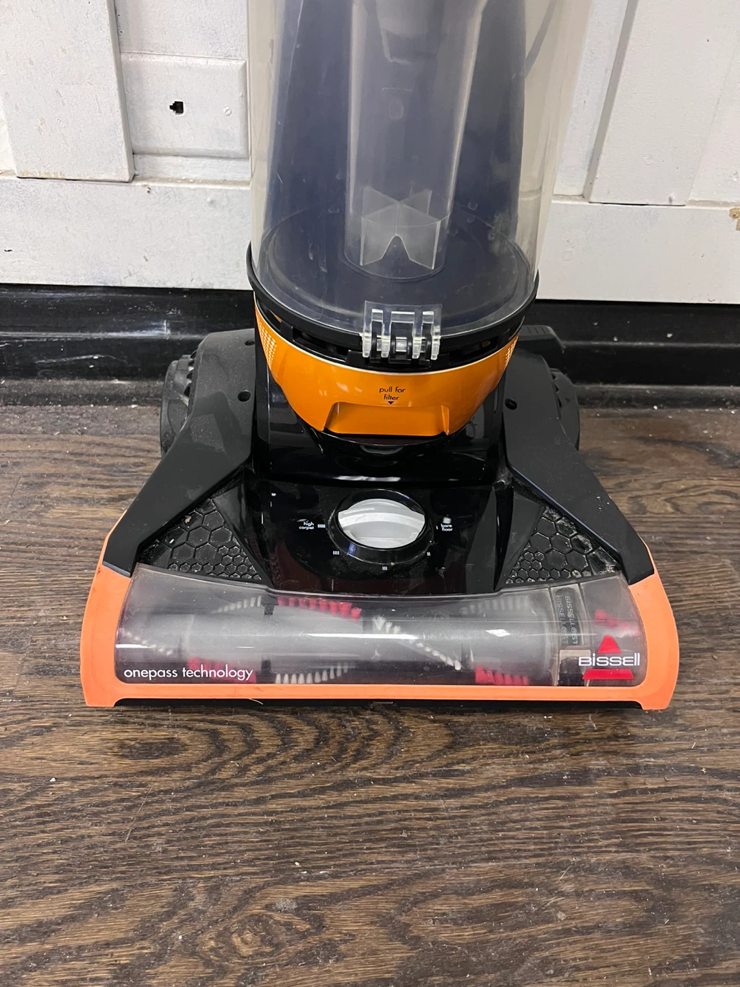 Bissell CleanView Vacuum Cleaner - photo 2