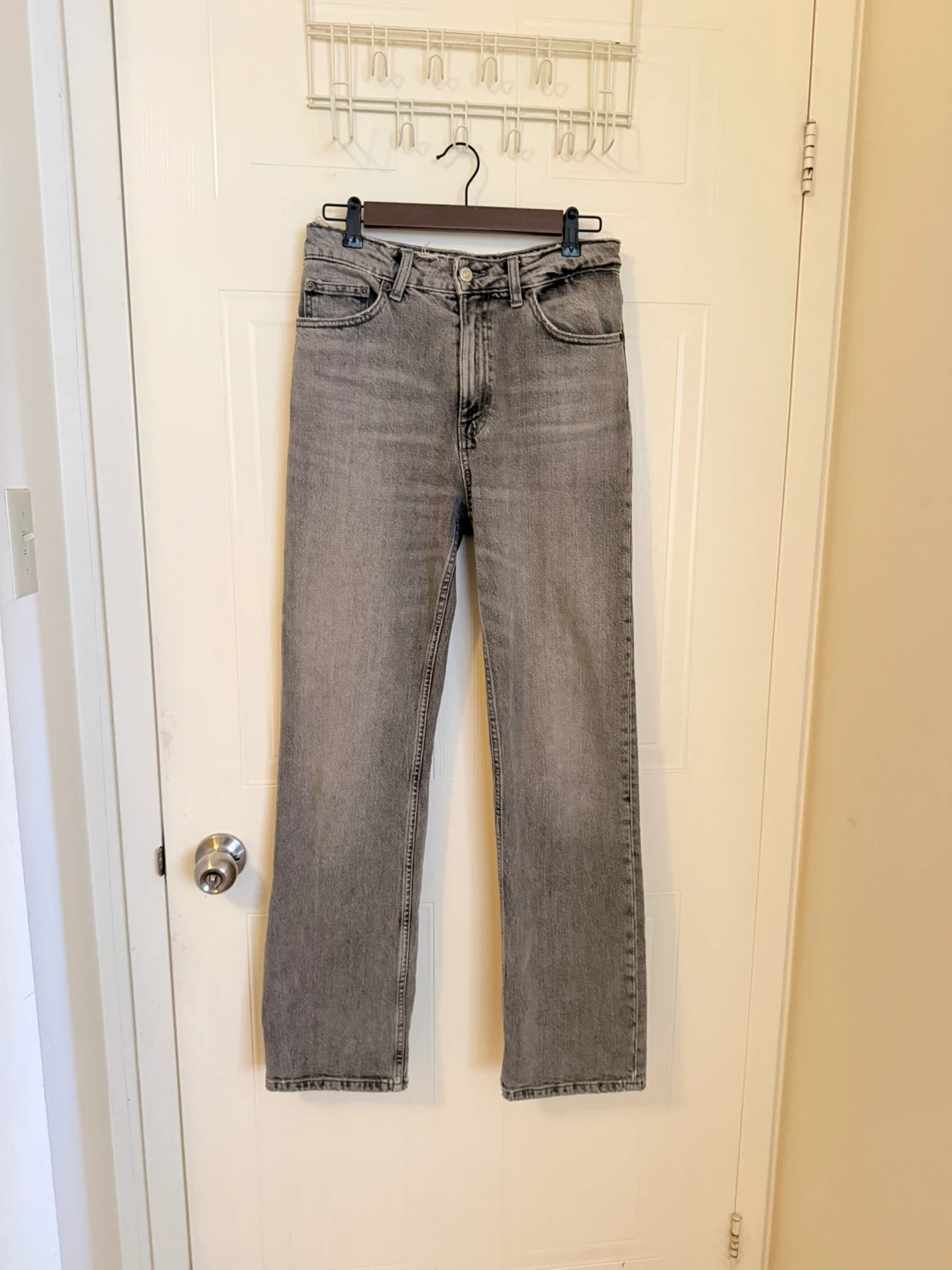 Zara TRF STRAIGHT LEG JEANS WITH A HIGH WAIST