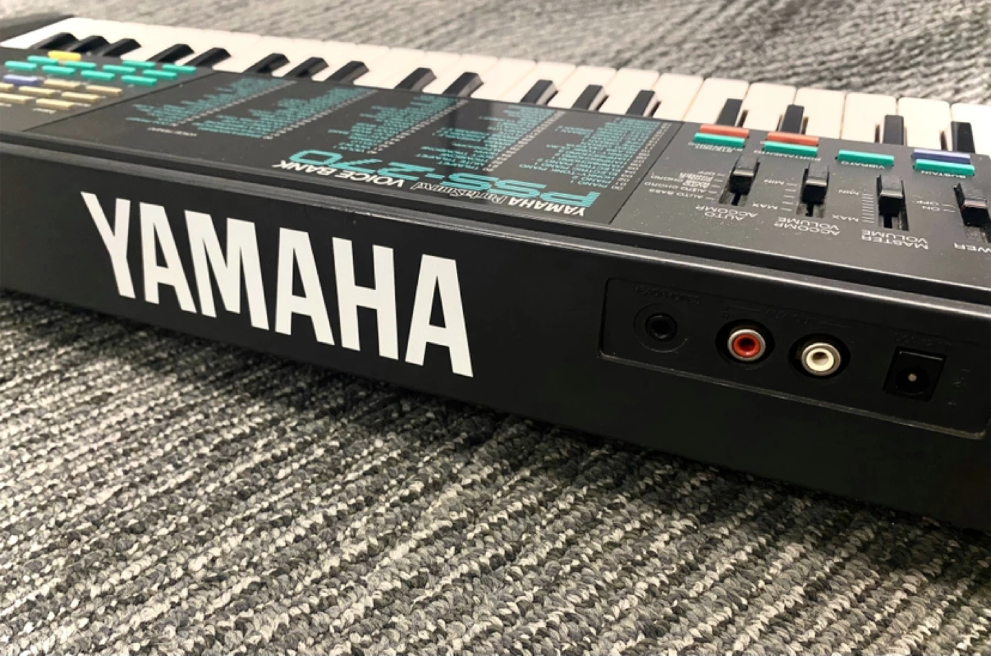 Vintage Yamaha PSS-270 Synthesizer w/ Quiklok Stand