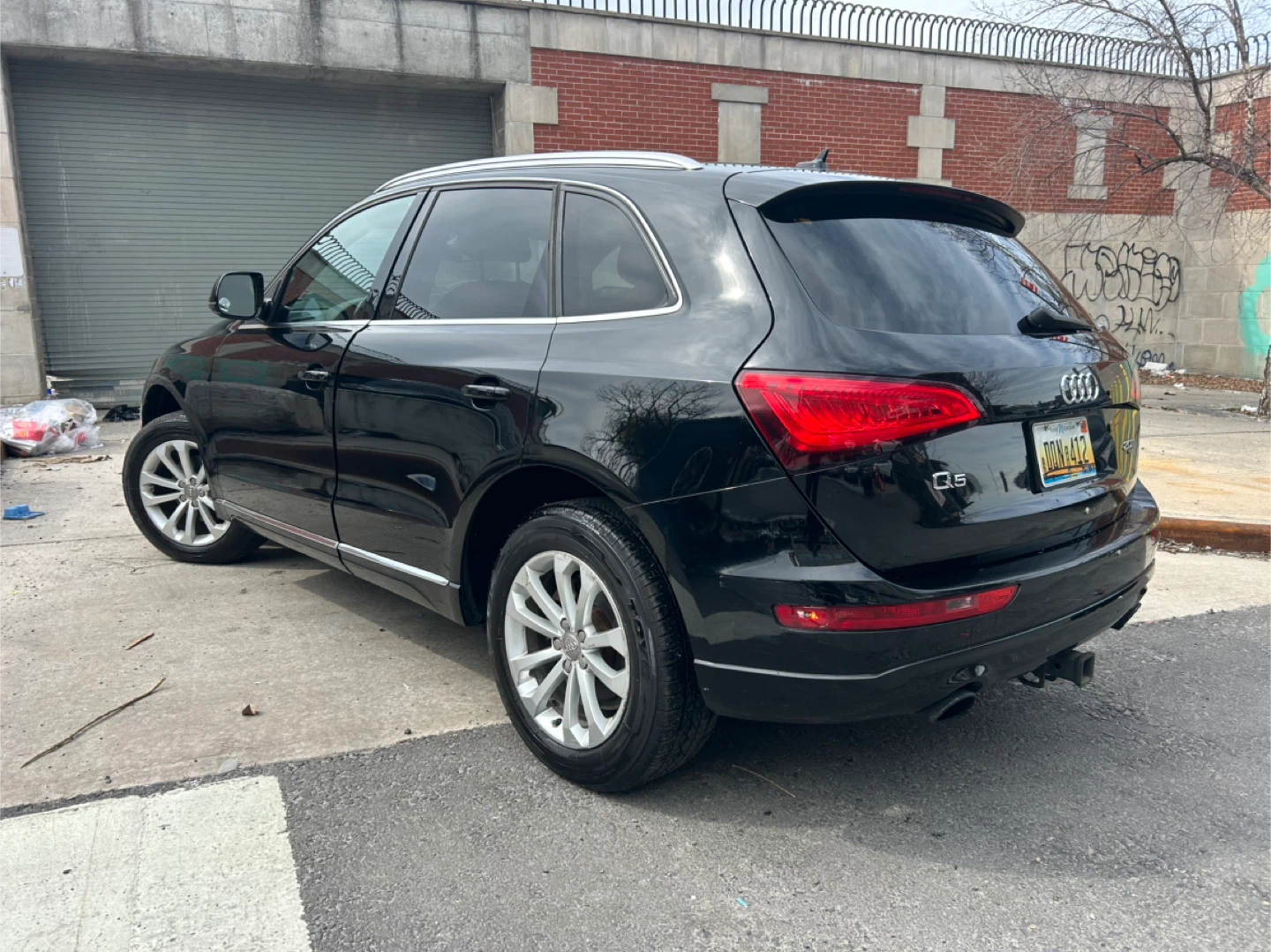 2014 Black Audi Q5 2.0T SUV - photo 4