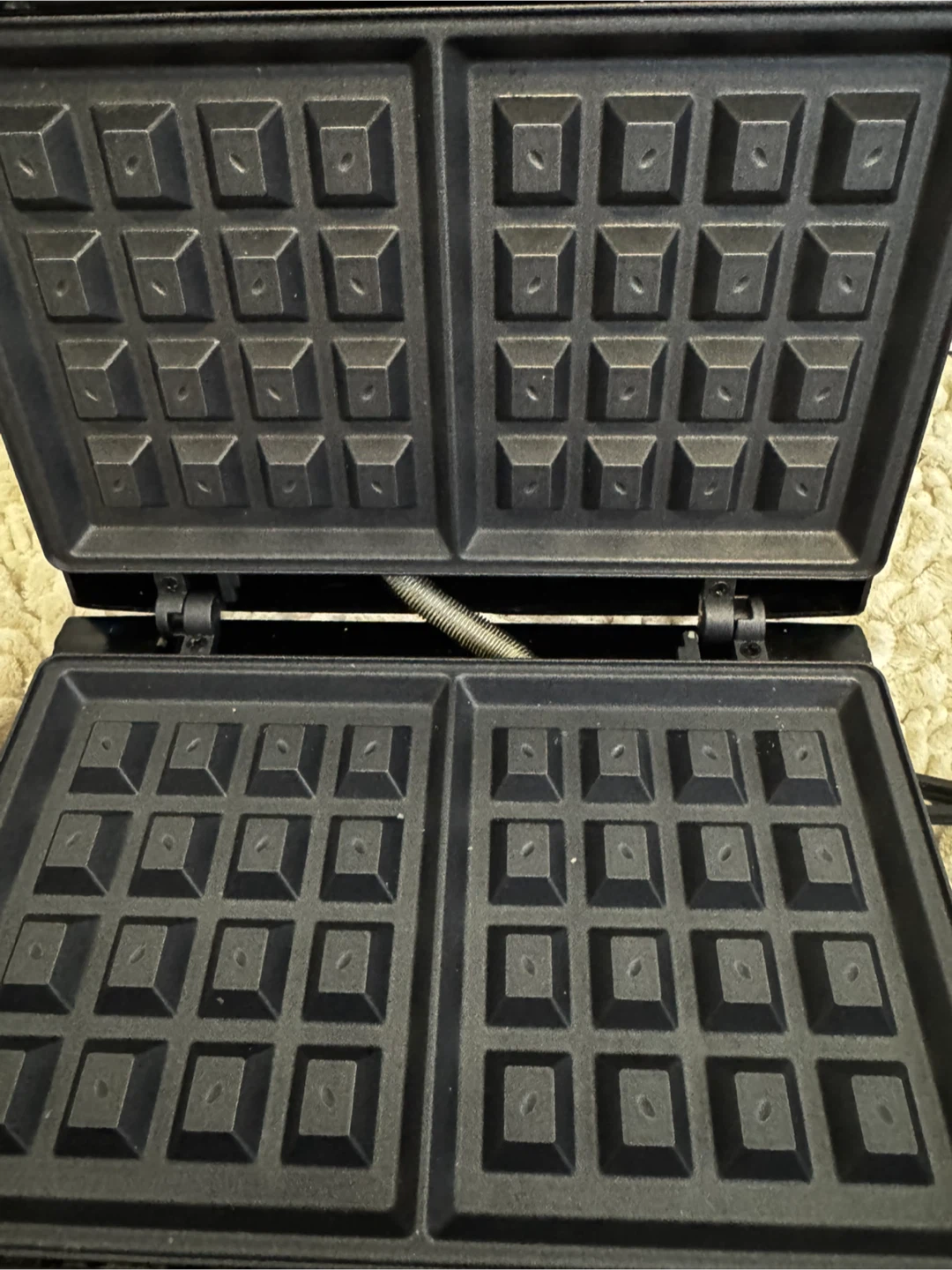 Salton Waffle Maker - photo 3