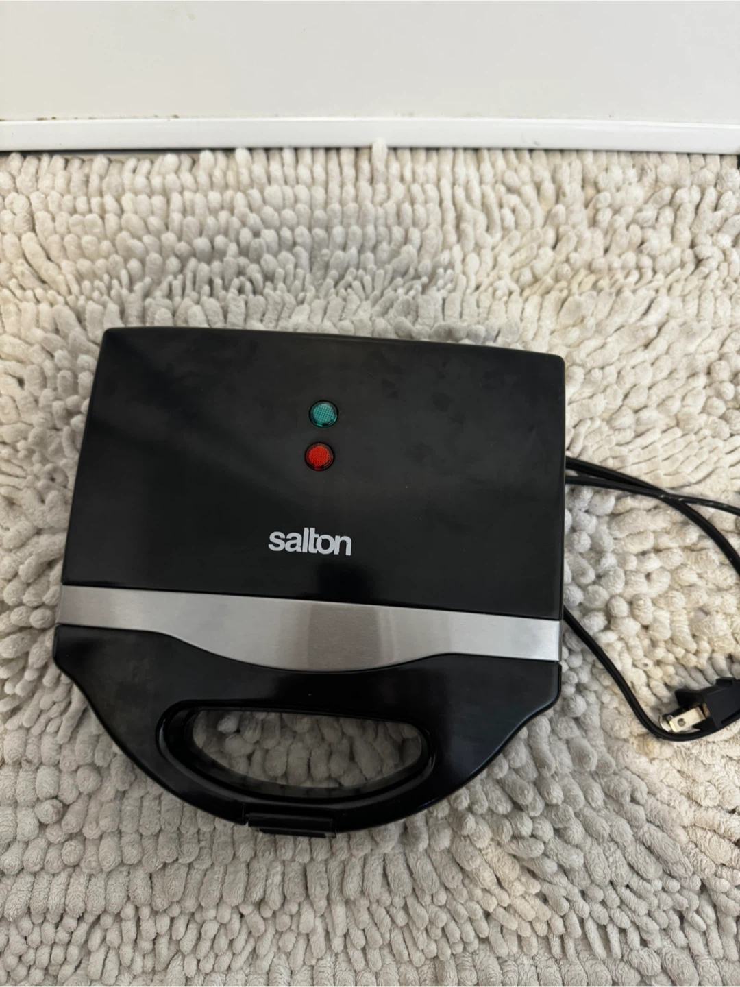 Salton Waffle Maker