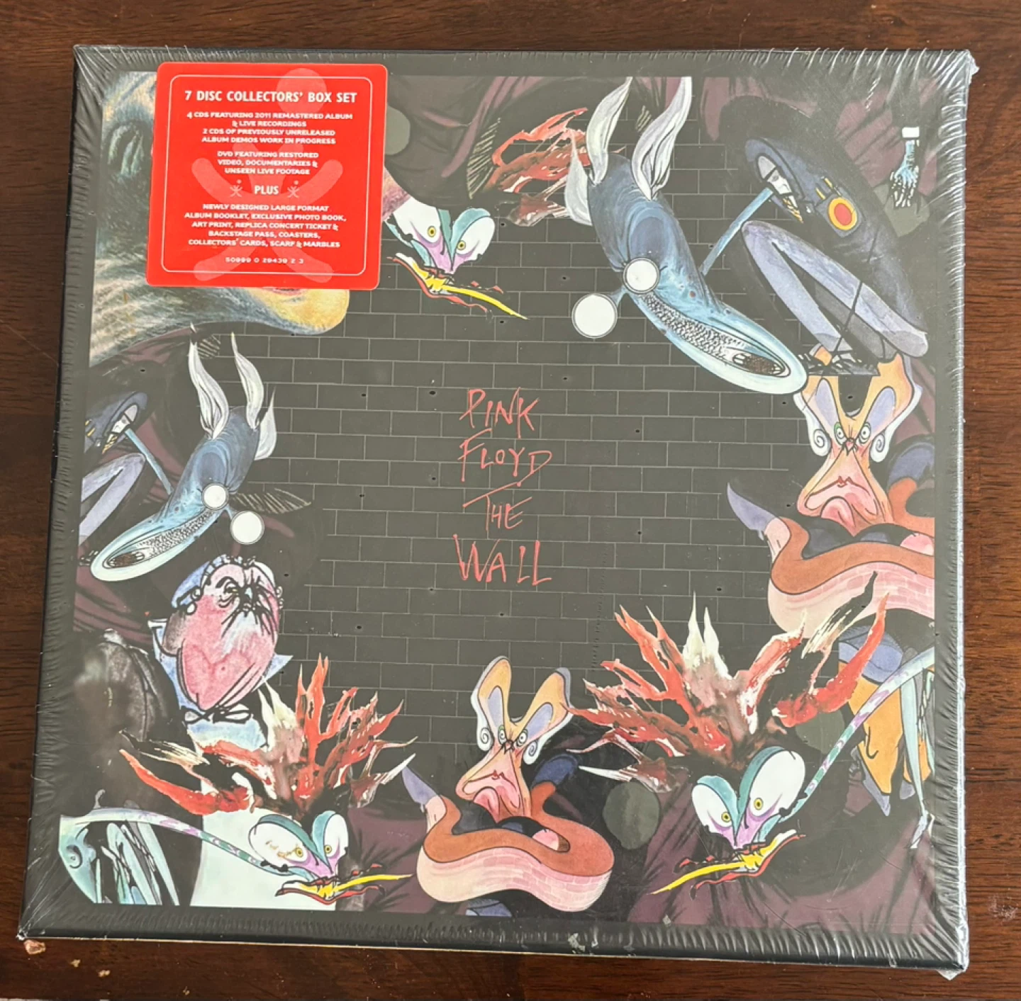 Pink Floyd - The Wall 7 disc collectors’ box set