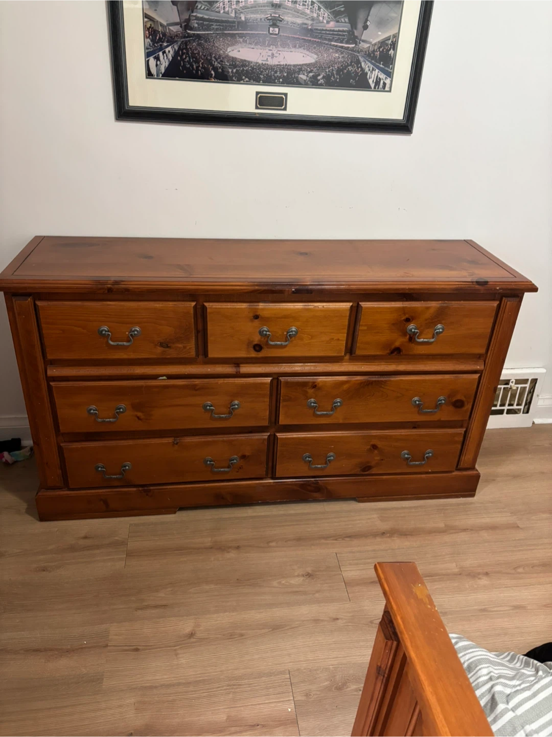 Solid queen sized Wood Bedroom Furniture Set - photo 2