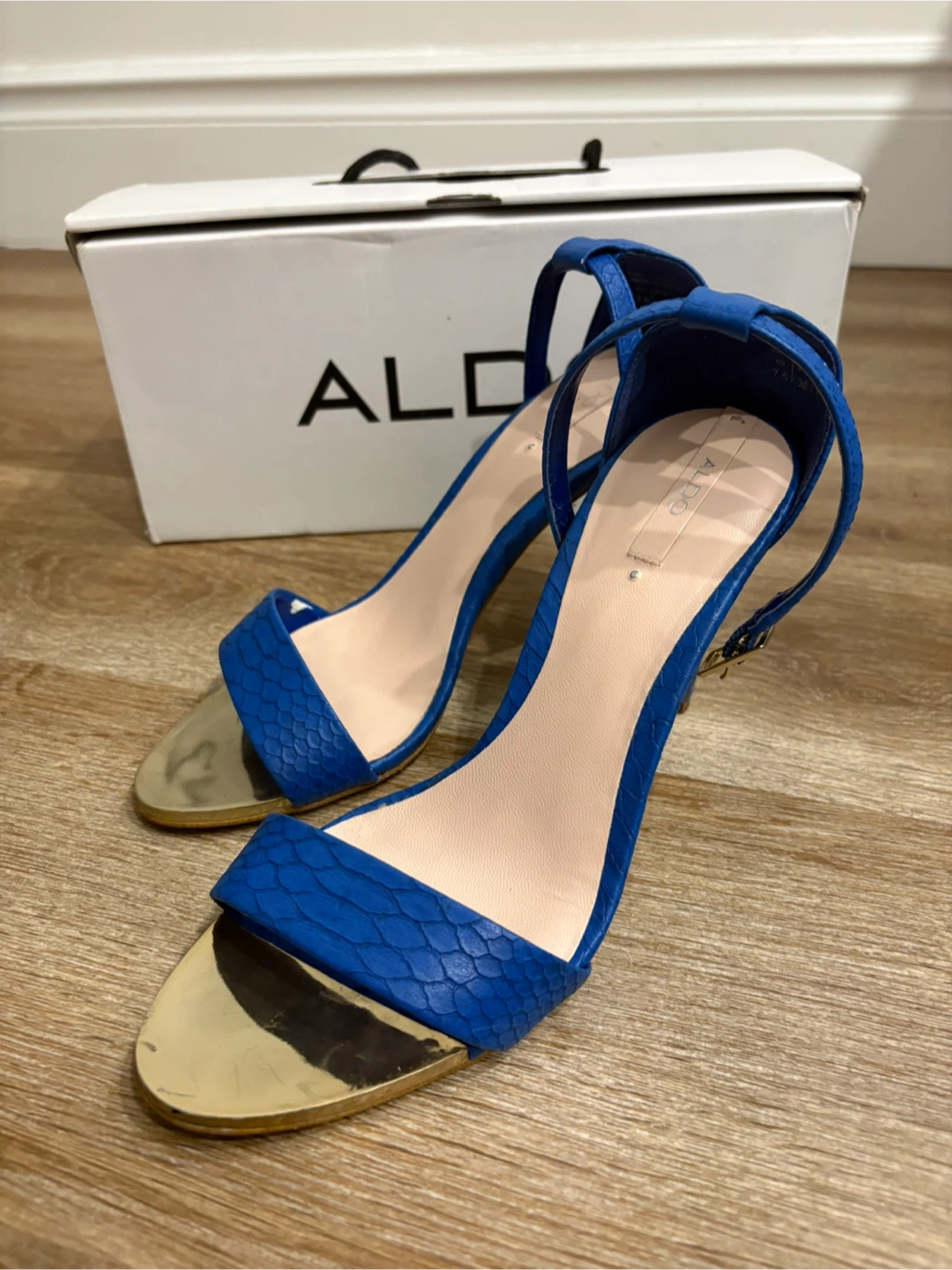 Comfortable Women's Blue Heeled Sandals Snakeskin Pattern - photo 5
