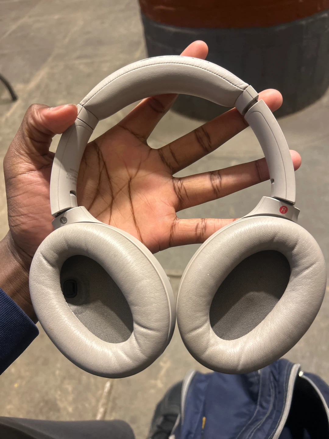 Sony WH-1000XM4 Wireless Noise Cancelling Headphones - photo 2
