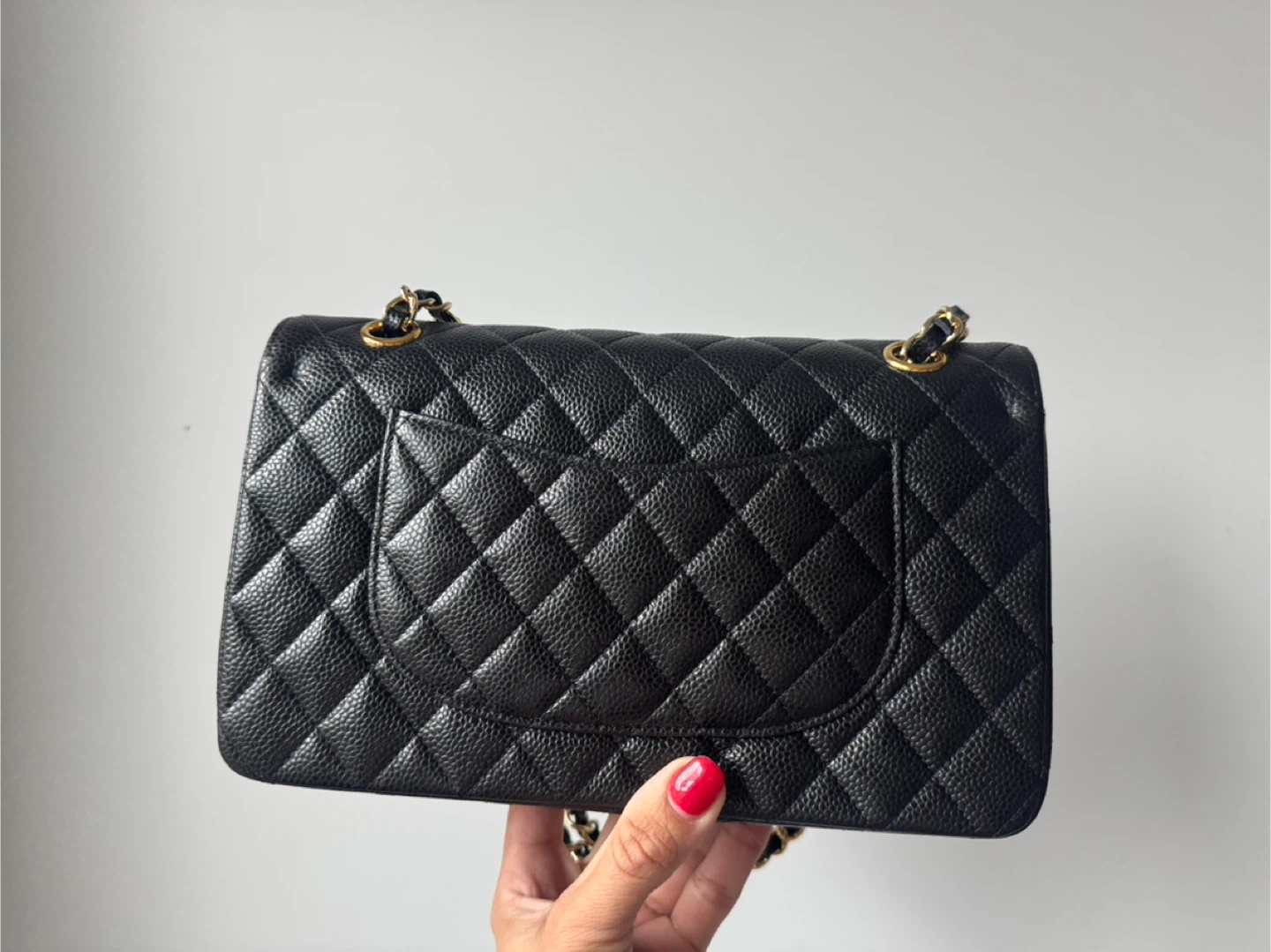 Chanel Classic Flap Handbag - photo 5