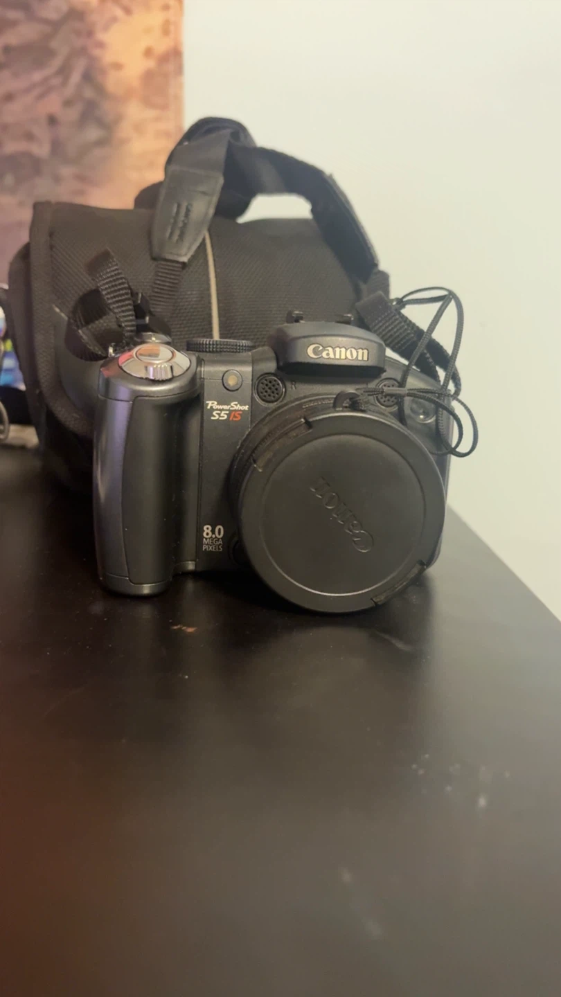 Canon PowerShot S5 IS 8.0 MP Digital Camera - photo 2