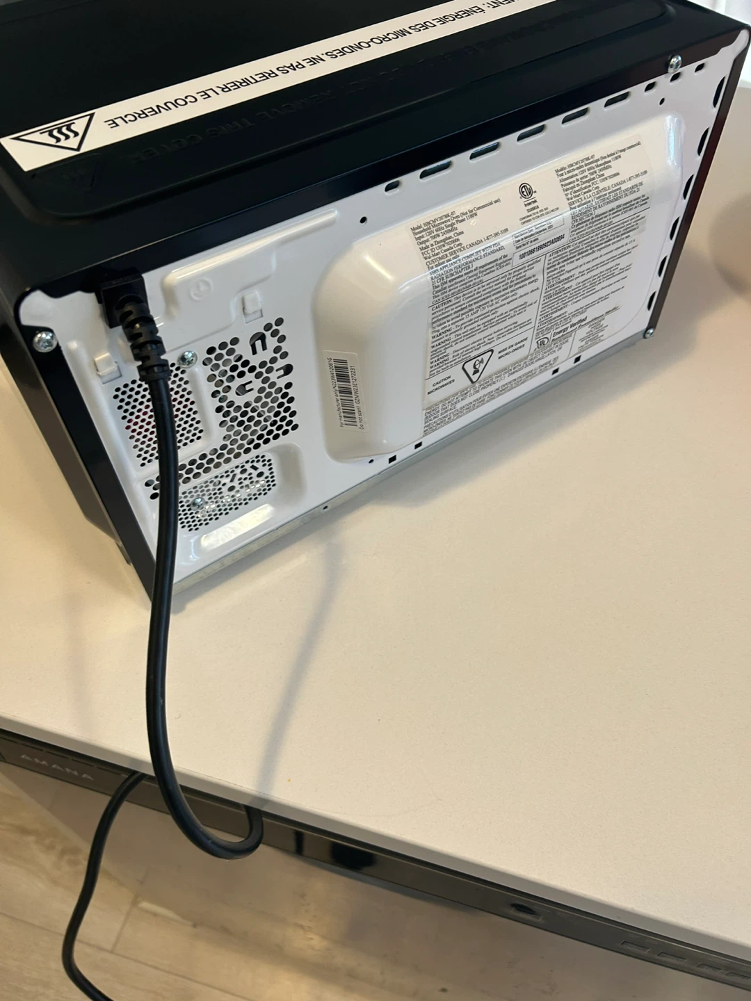 Hamilton Beach Microwave Oven - photo 2