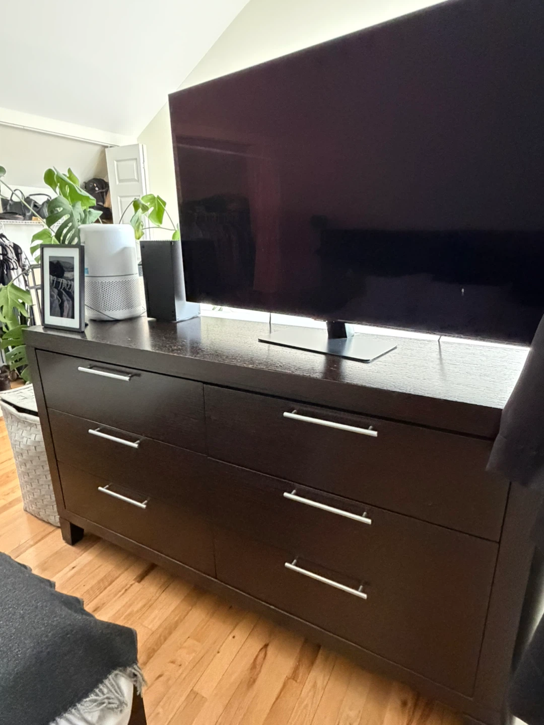 Dark Brown Wood 6-Drawer Dresser - photo 3