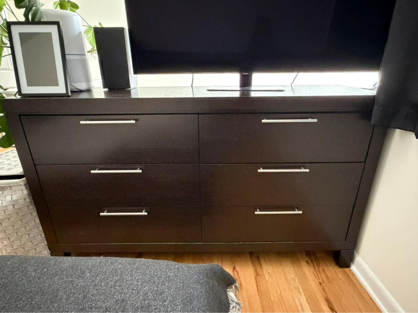 Dark Brown Wood 6-Drawer Dresser - photo 2