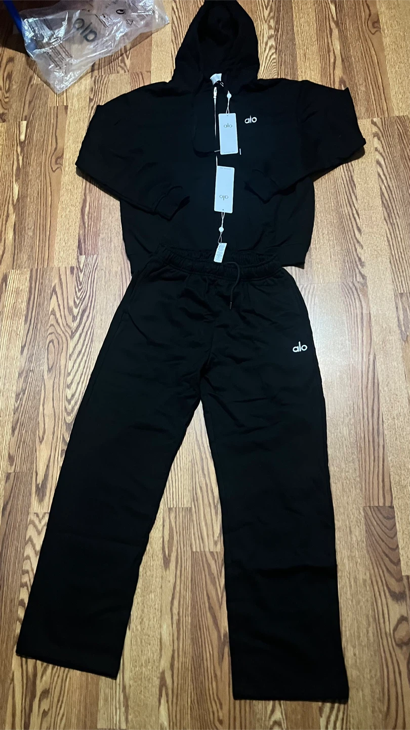 Alo Yoga Black set size S - photo 2